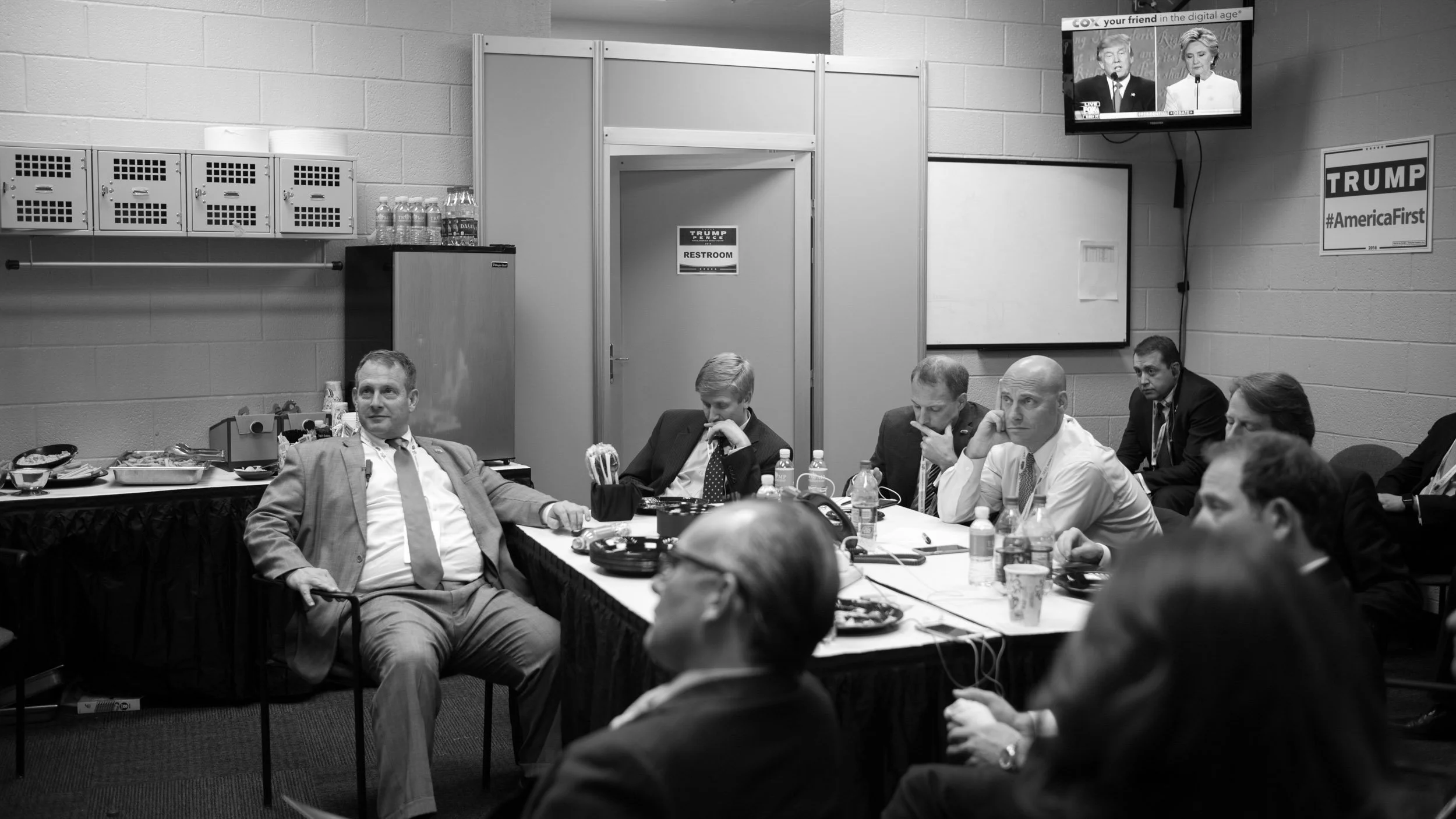 996-6140-2153-3128-PresDebate#3-213-161019-Doug Coulter-2.jpg