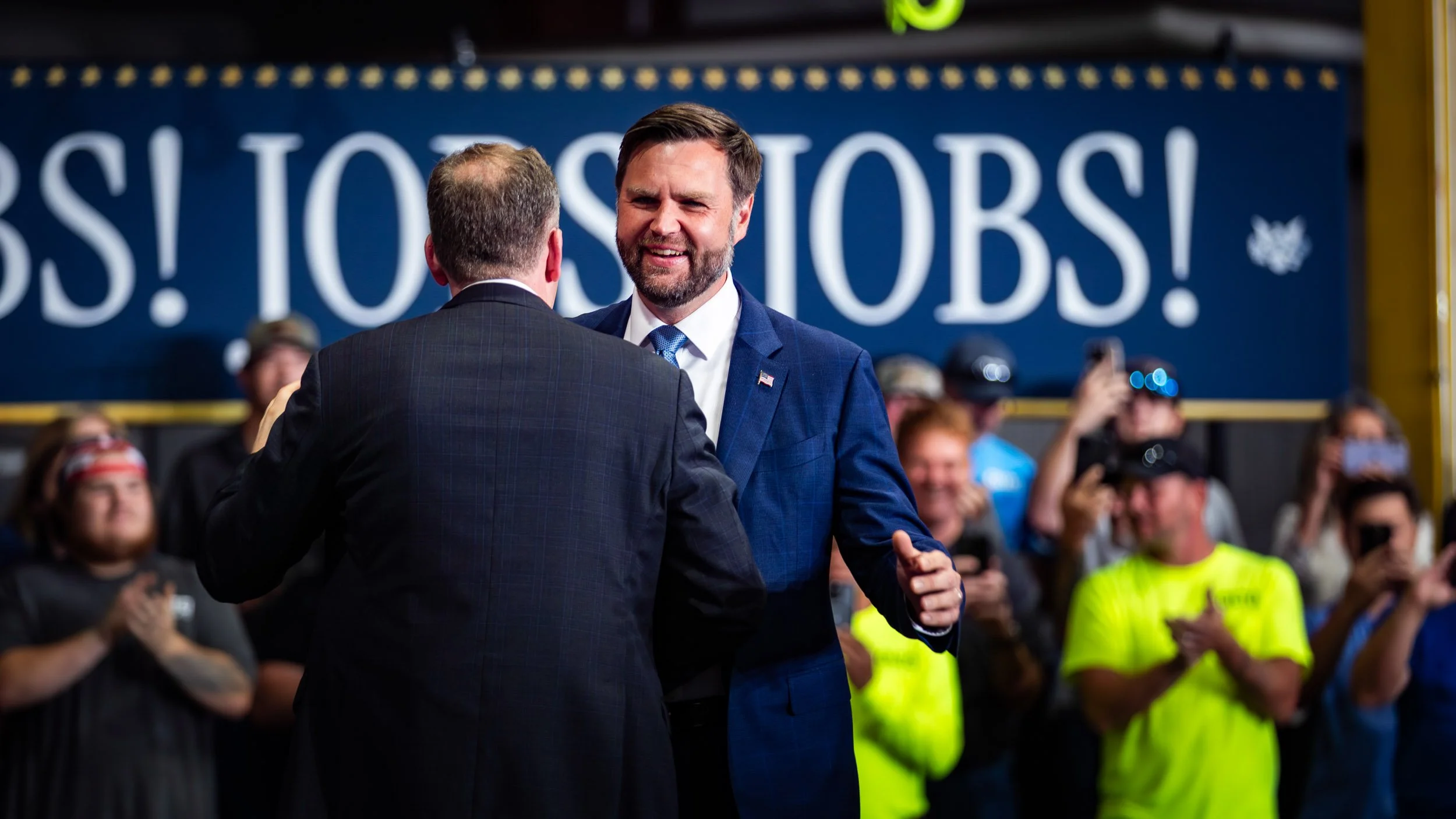 1216-6787-6973-_07I8037-250821-Doug Coulter-2.jpg