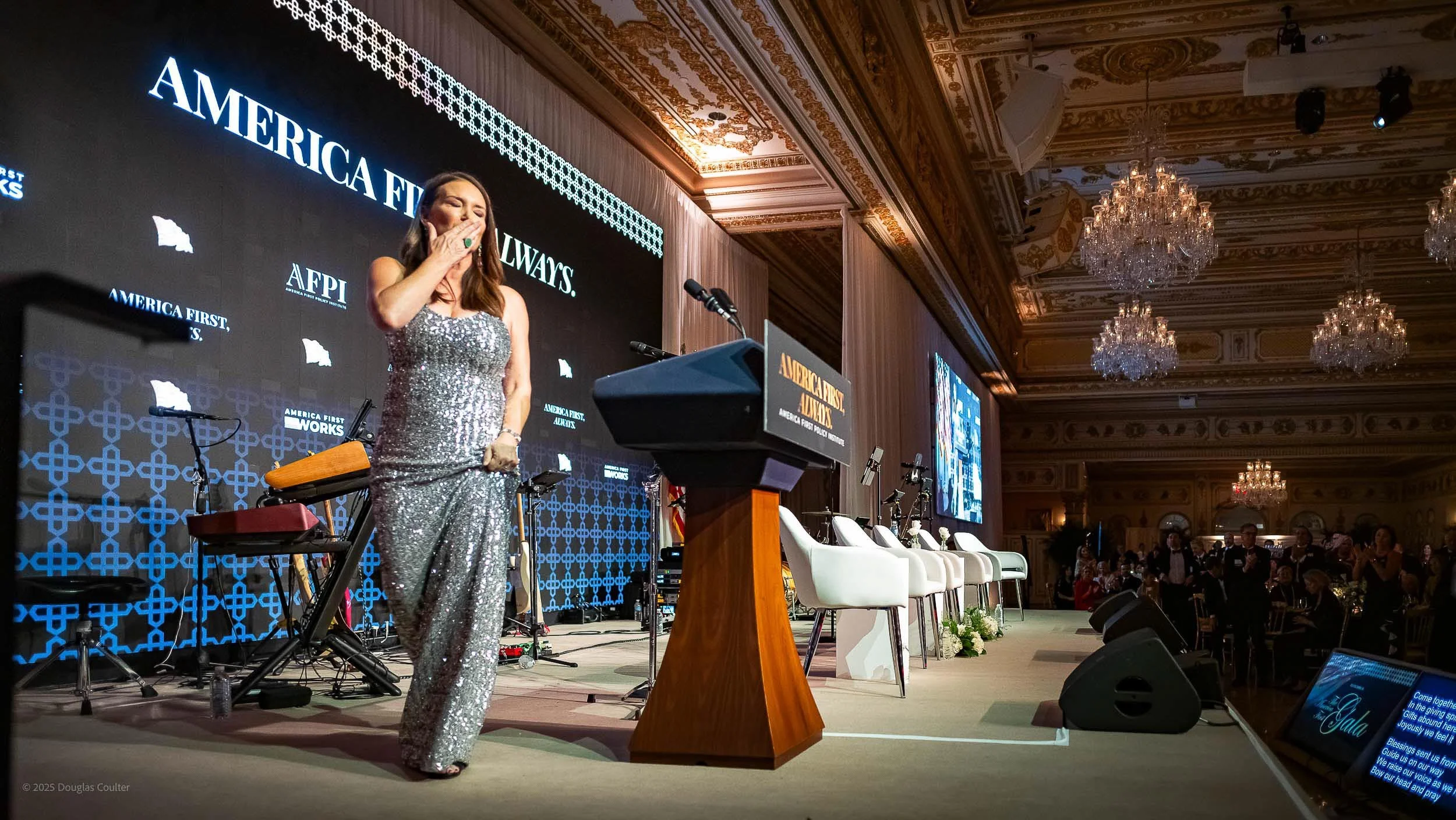 0262-S3210652-251121- ©2025 Doug Coulter.jpg