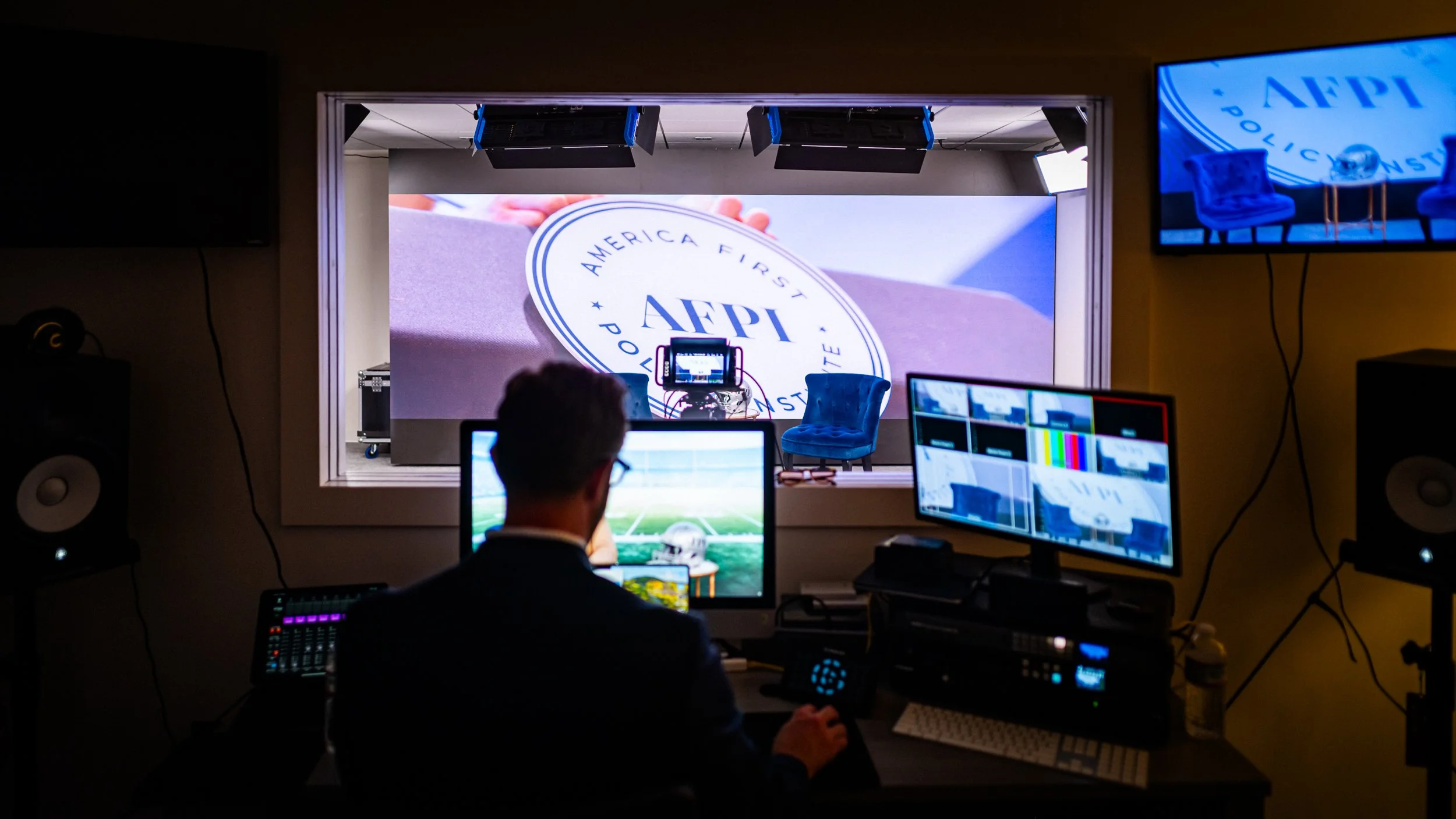 0296-S2840971-250520- ©2025 Doug Coulter.jpg