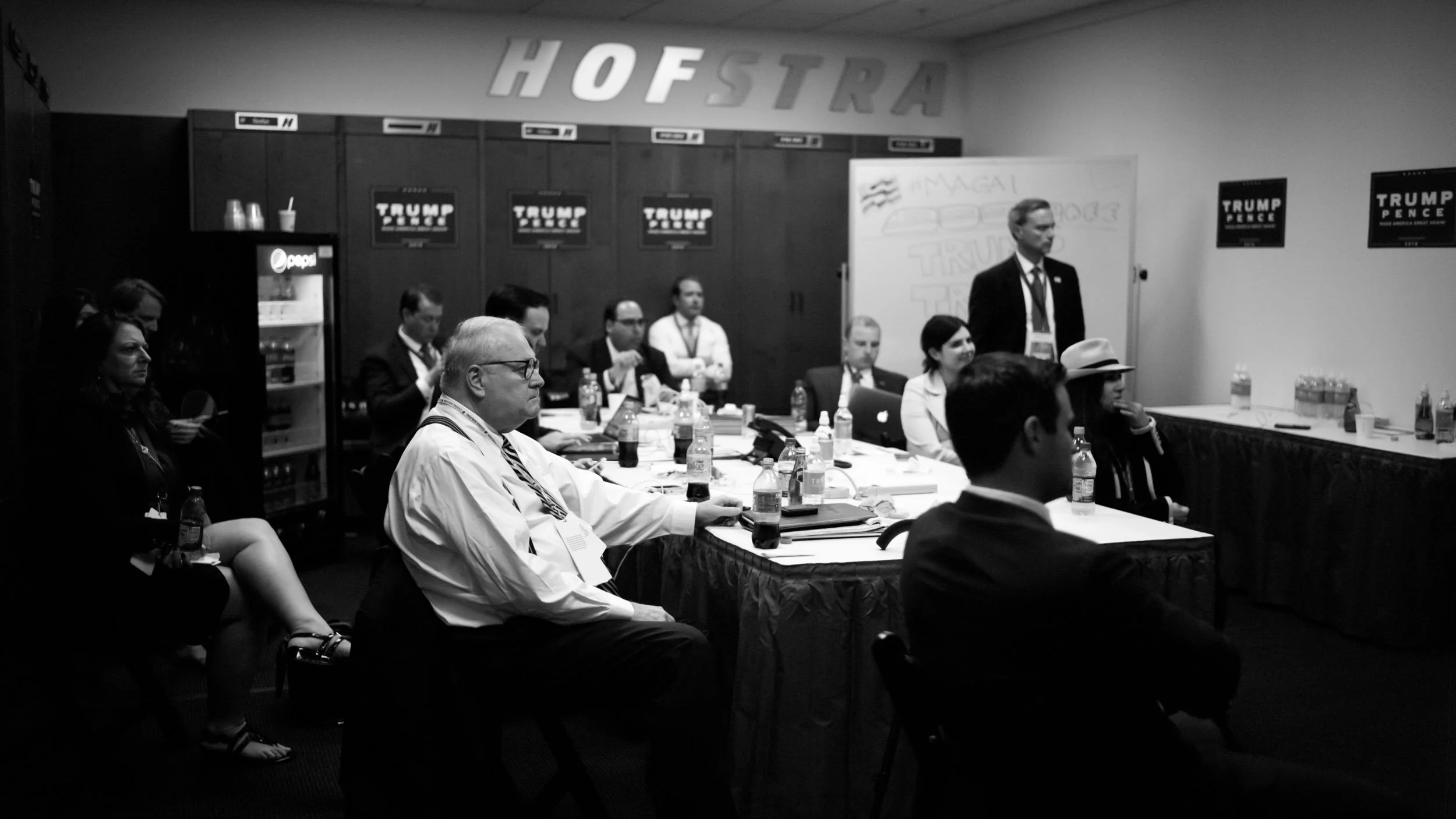 917-5085-2057-2635-PresDebate#1-156-160926-Doug Coulter.jpg