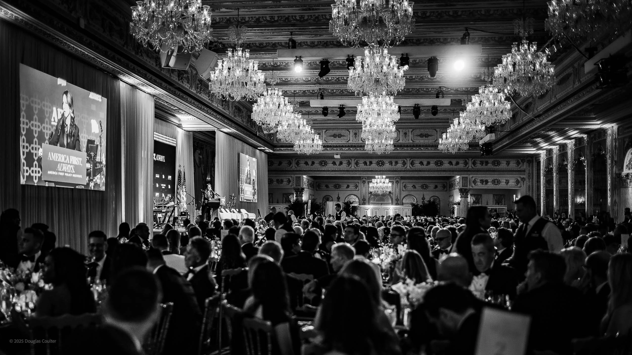 0237-M10M9754-251121- ©2025 Doug Coulter.jpg