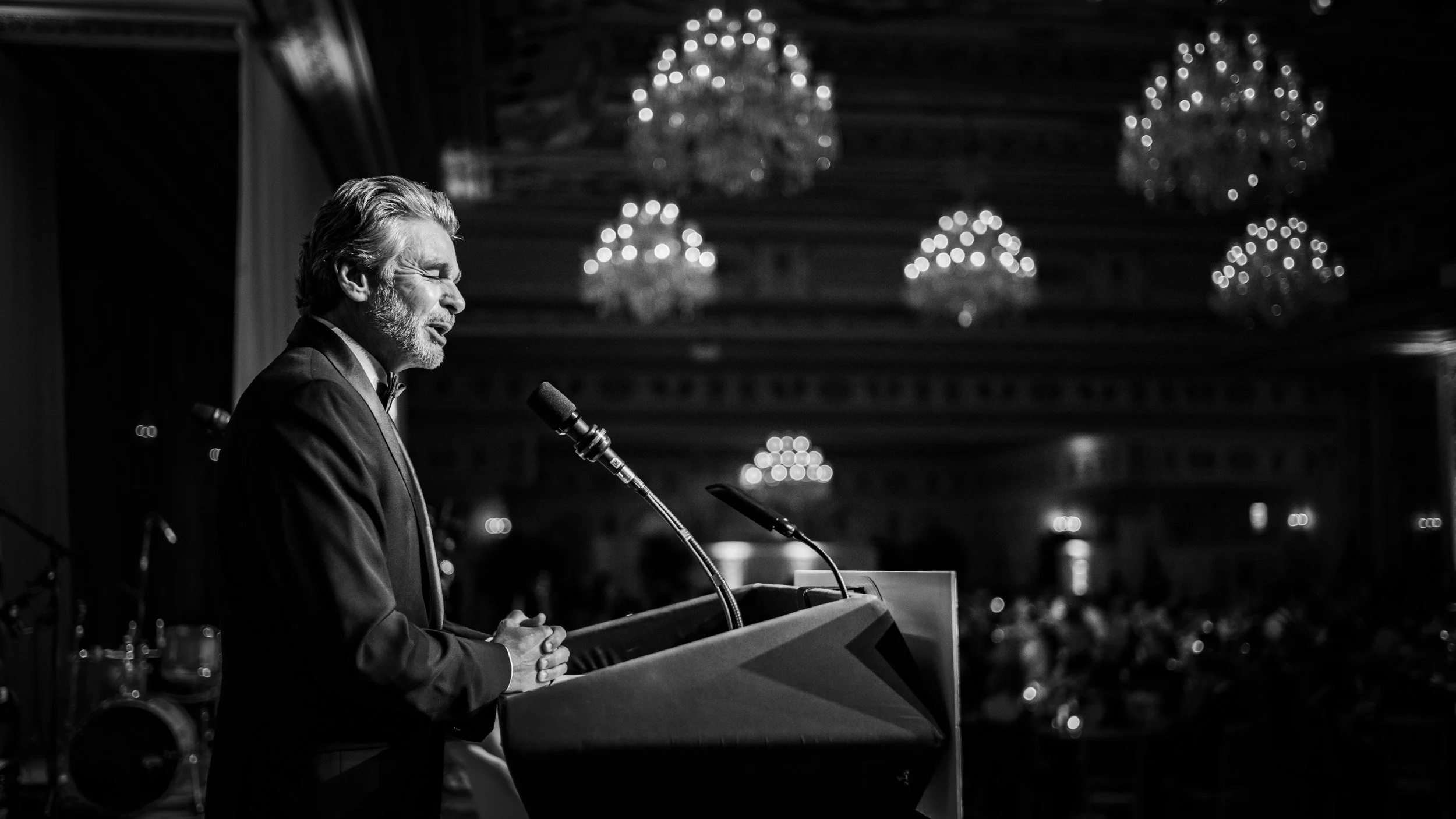 211-6639-7166-M10M9739-251121-Doug Coulter-2.jpg