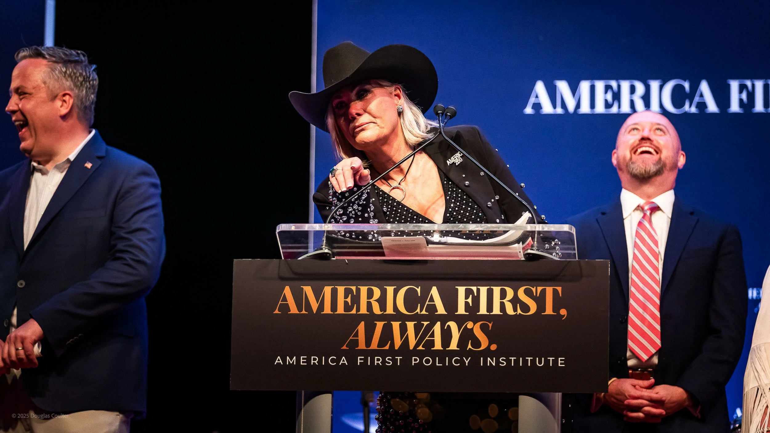 0148-_07I5041-251120- ©2025 Doug Coulter.jpg