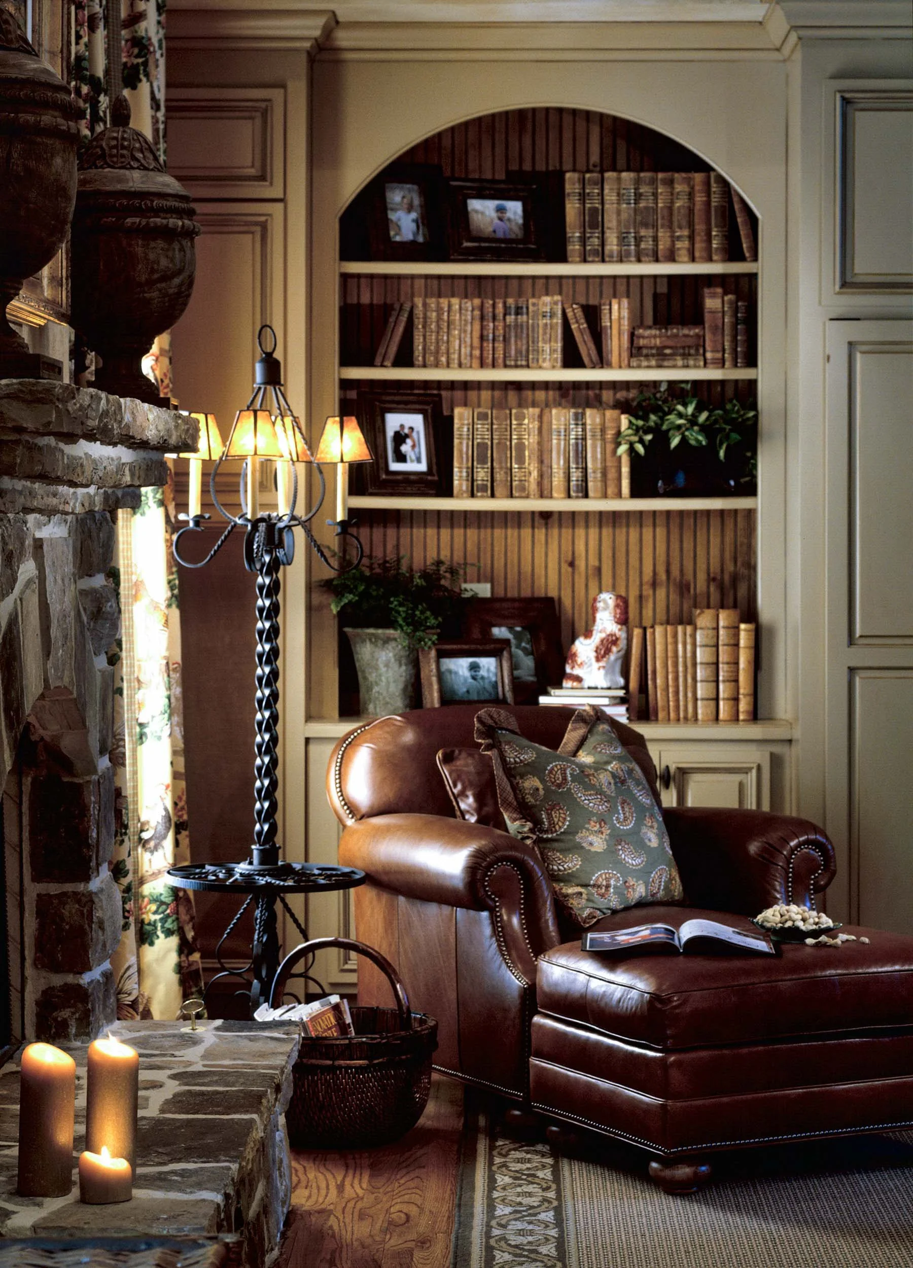 6893-3155-010-Sitting Area 12%22-180129-Doug Coulter-2-2-2.jpg