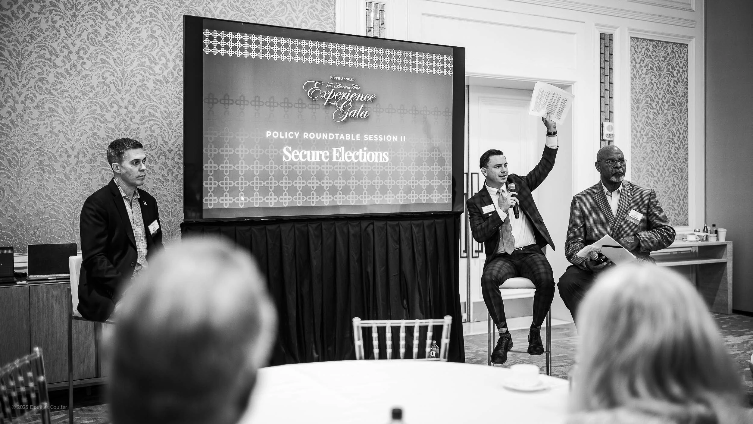 0010-M10M3994-251119- ©2025 Doug Coulter.jpg