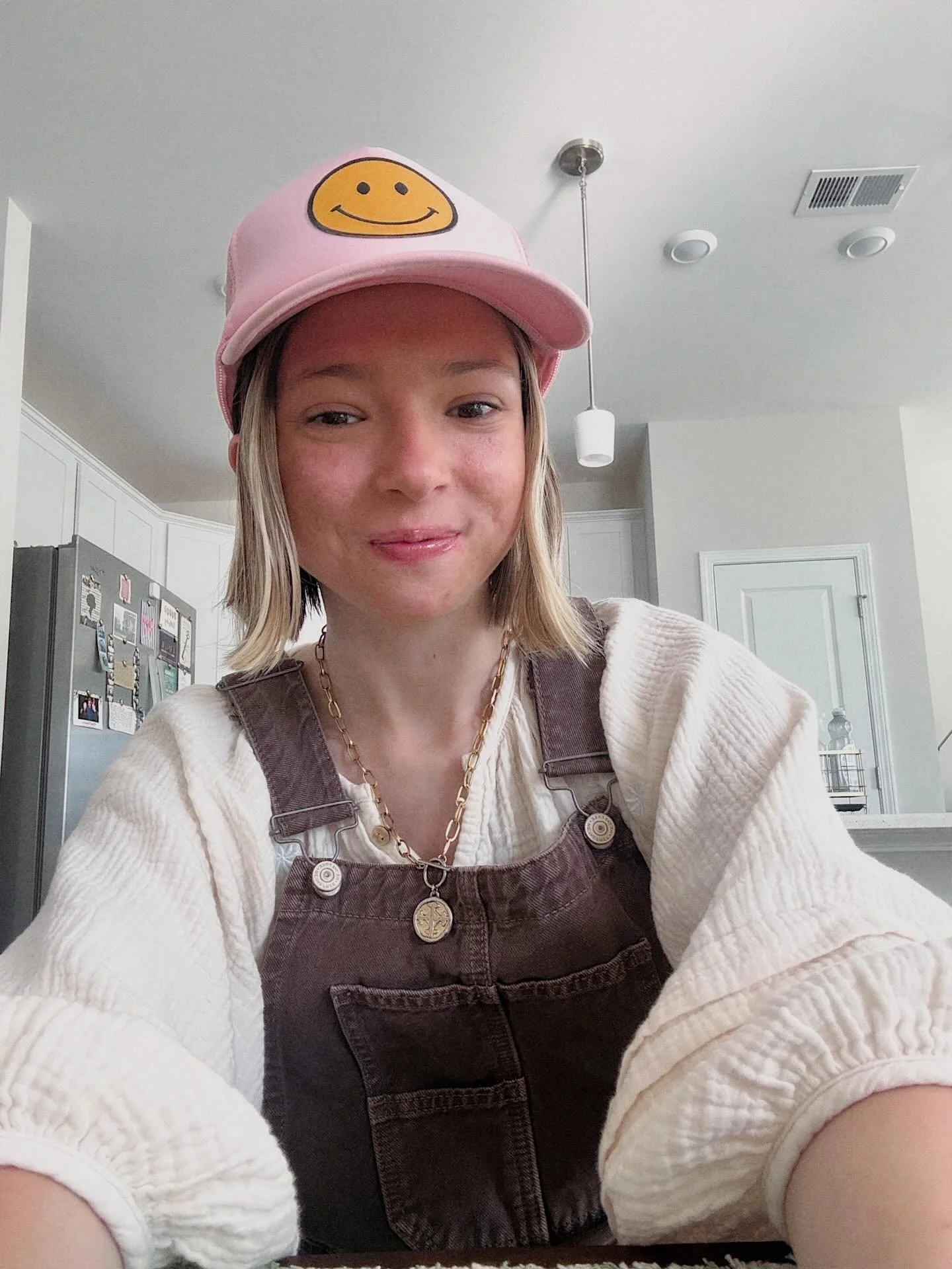 just happy to be here!!! 
🩵🪩💐🫧☀️🦋