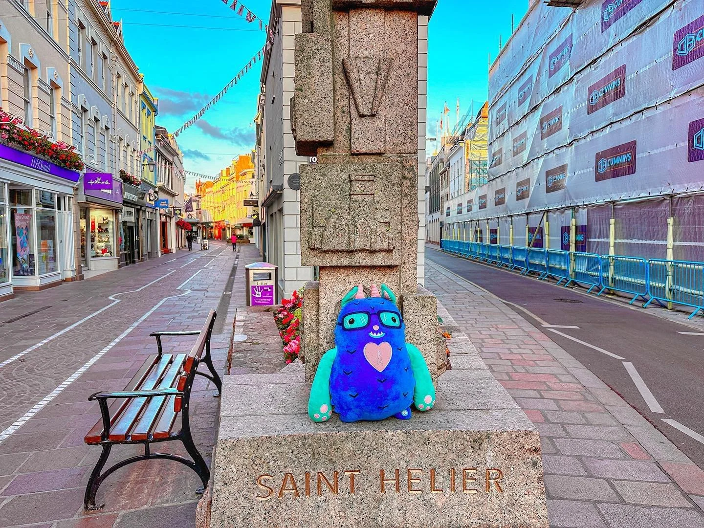 Greetings from Saint Helier! 🇯🇪

Today, I&rsquo;m coming to you from the Bailiwick of Jersey, in the English Channel Islands! This charming seaside town is the capital of Jersey, and is where my dad humans family originated from - as far back as th