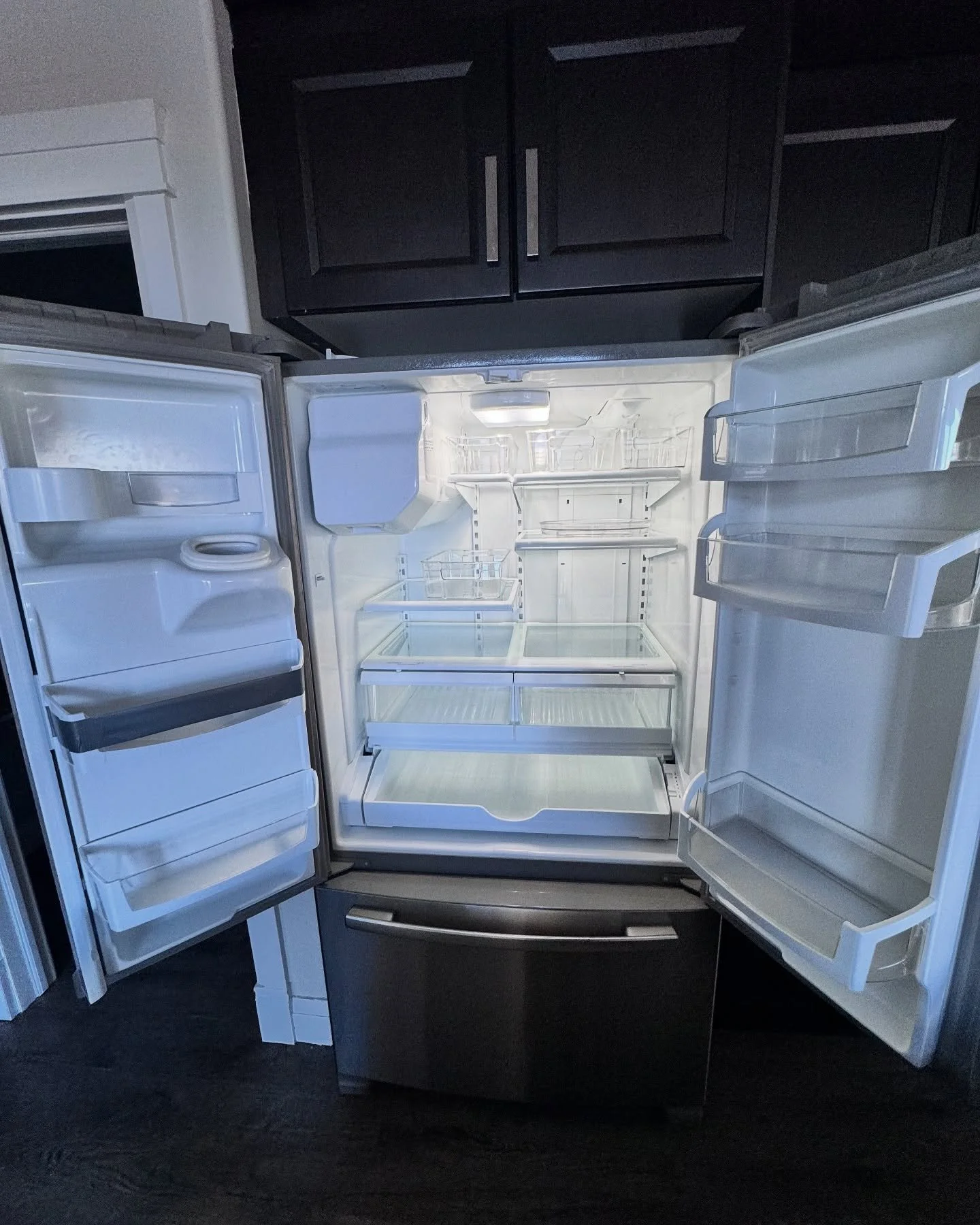 ✨ Keep Your Fridge Fresh &amp; Clean! ✨

Did you know that a deep-cleaned fridge can help keep your food fresher for longer and prevent bacteria buildup? 🧼🥦

Add a Fridge Deep Clean to your next service and enjoy a spotless, odor-free space for you