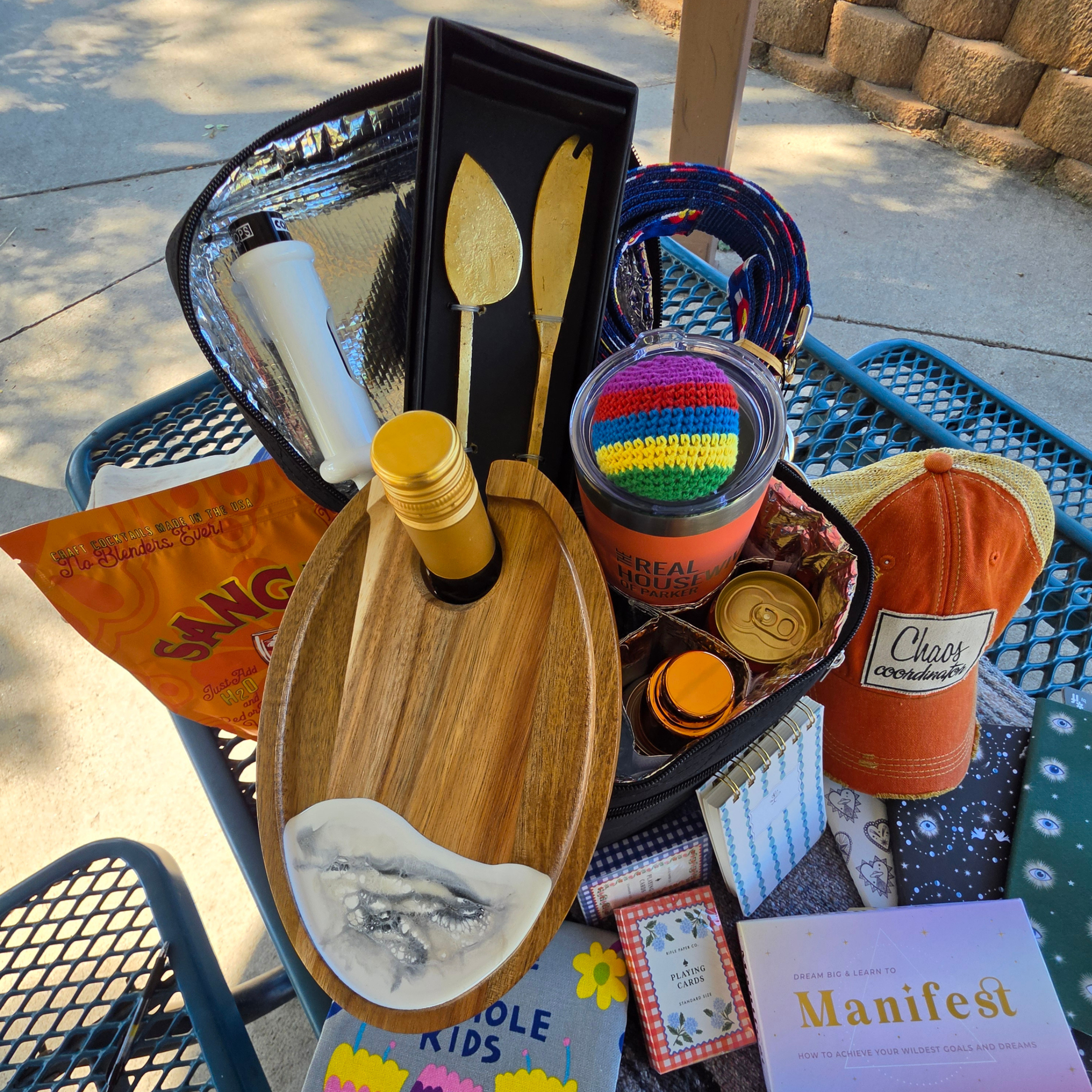 The Picnic Hostess: Effortless Essentials for Sunny Days