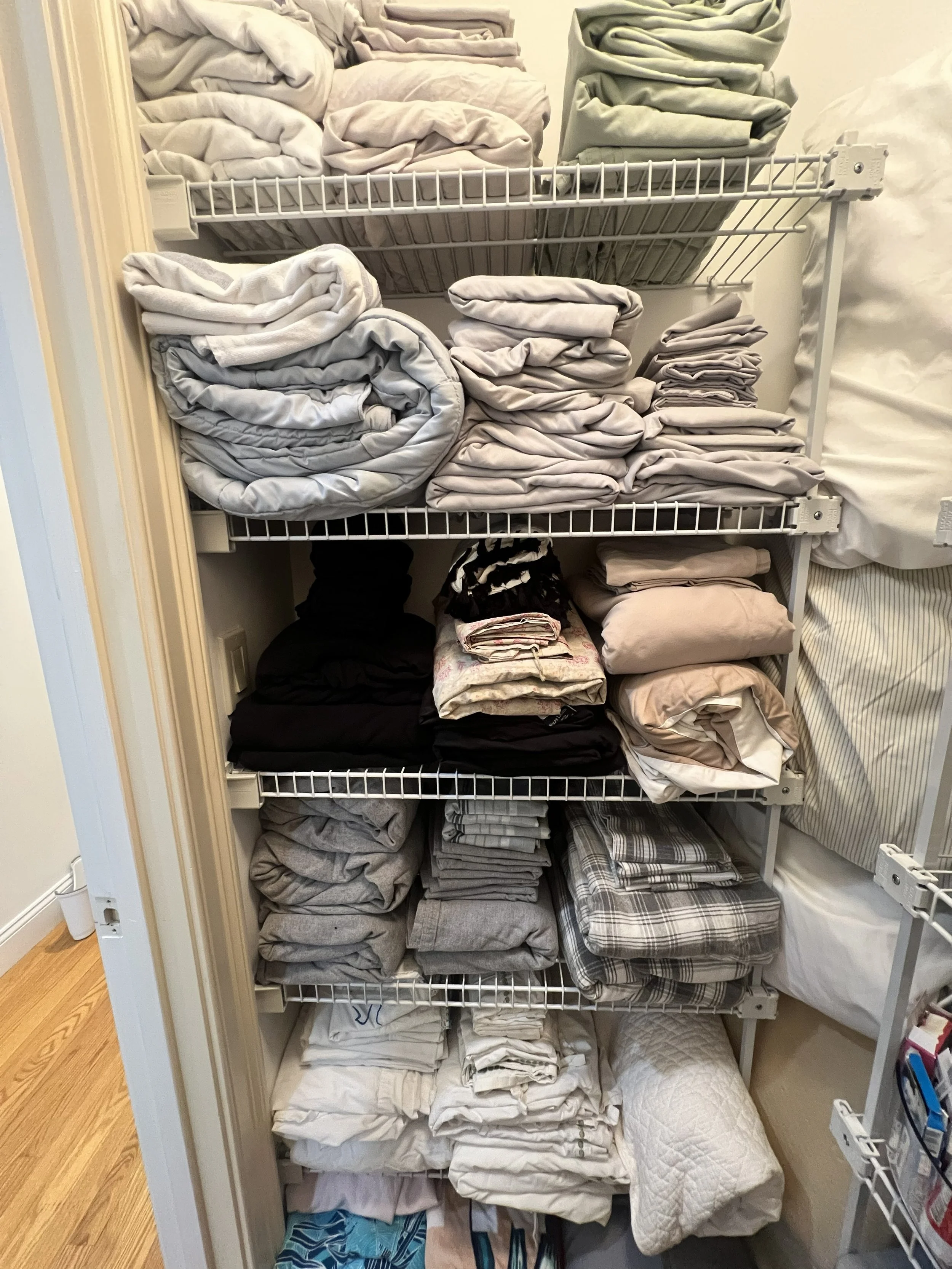 Folded Sheets and Towels 