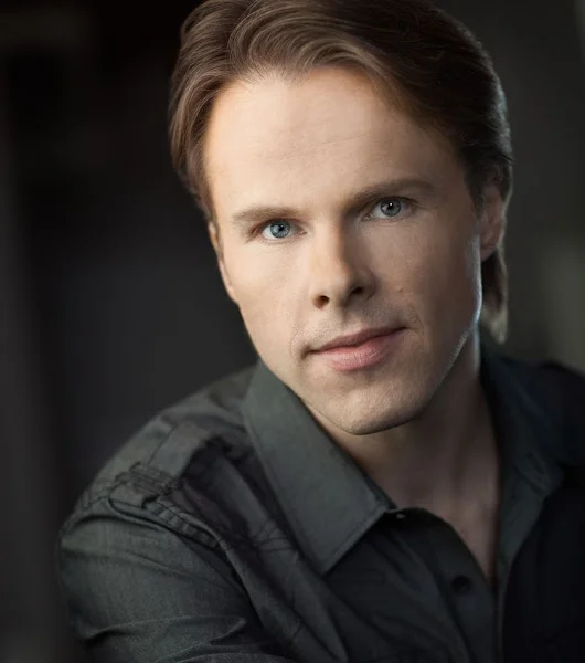 The Canadian Colins!