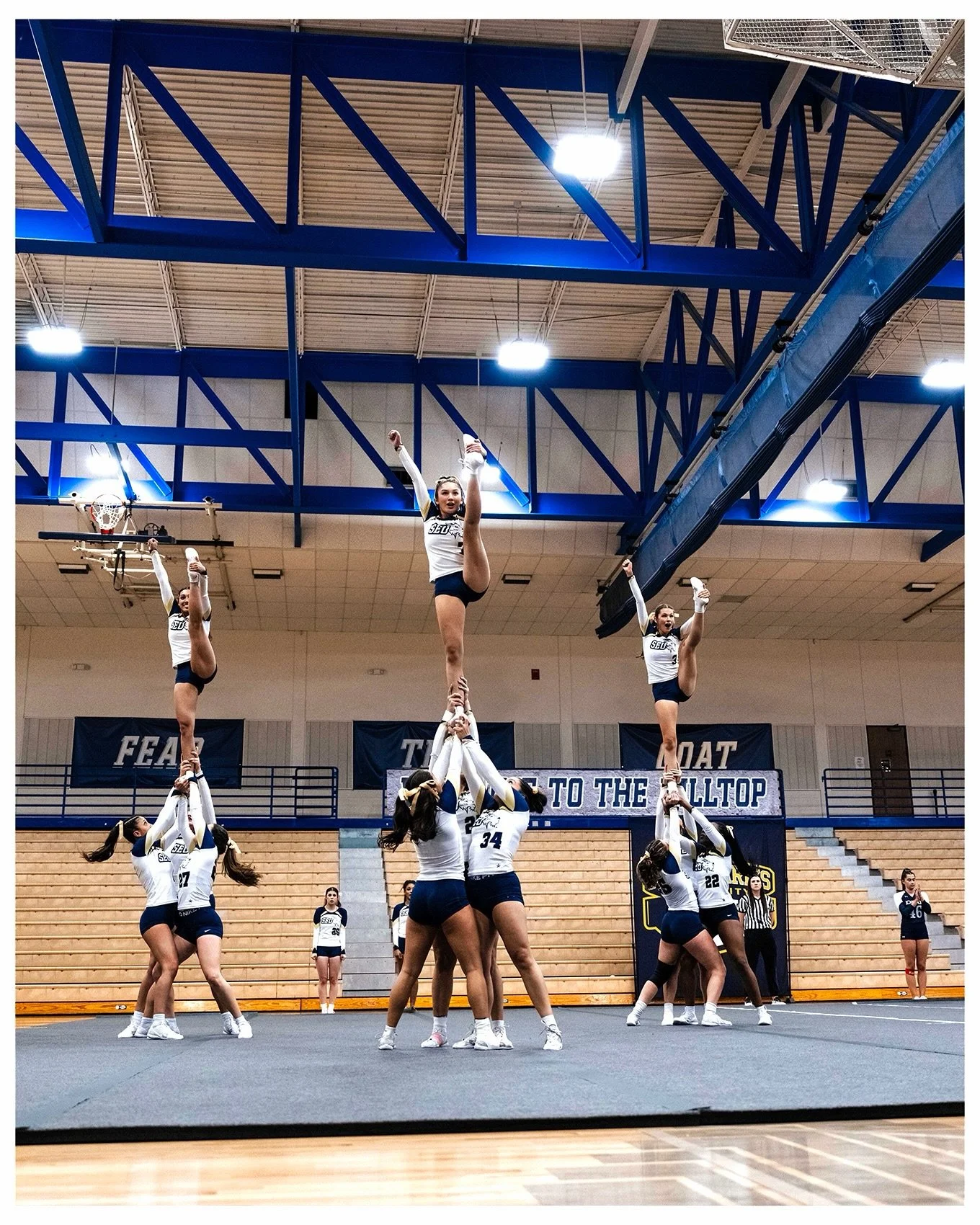 Stunt - SEU vs DBU

#photography #steds