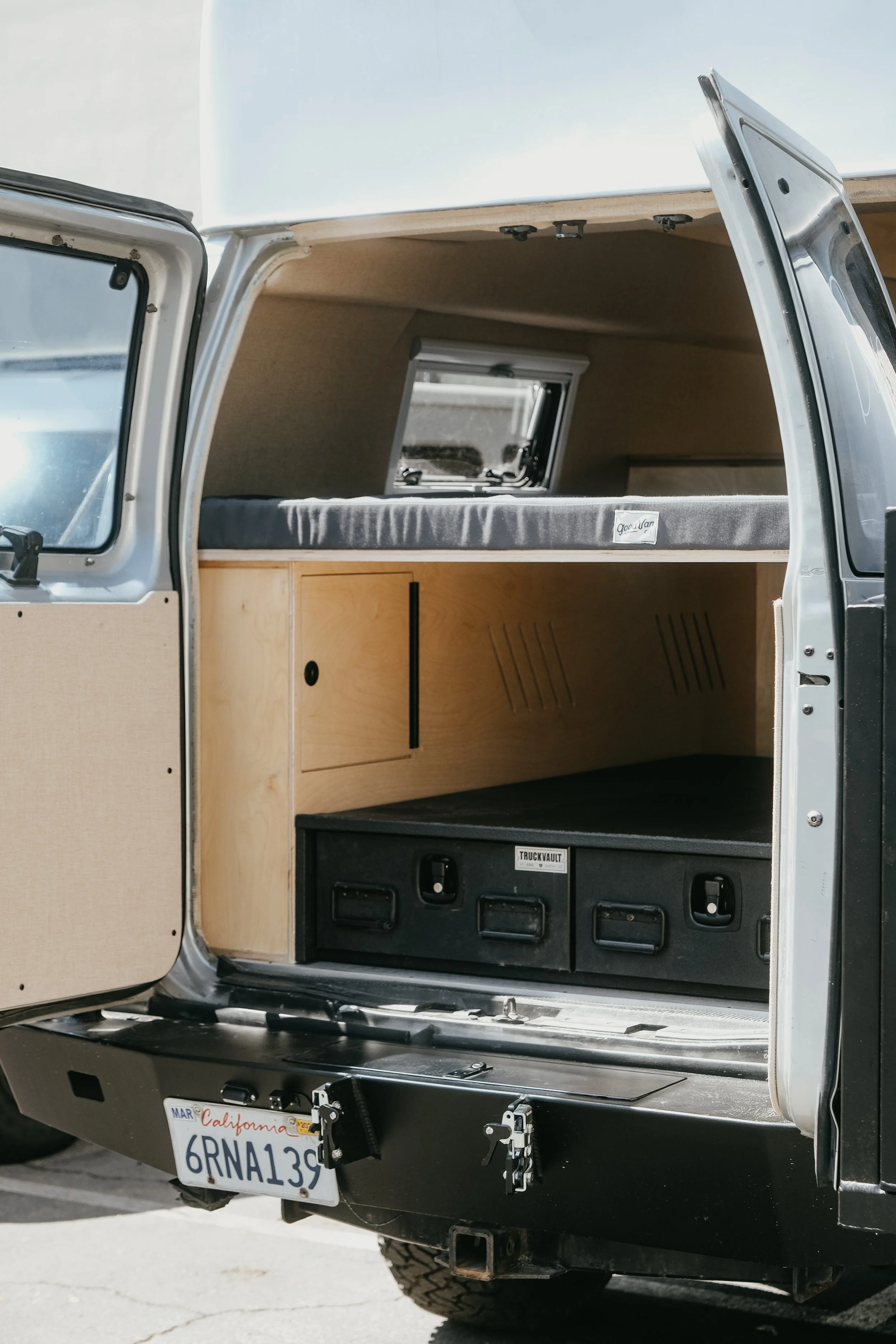 Back of sprinter van where cruise n comfort are usually placed