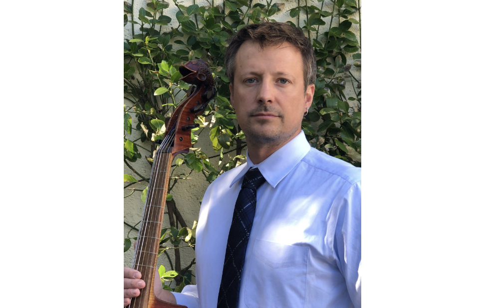 Performing Italian Madrigals on Viols: Learning from the Verse