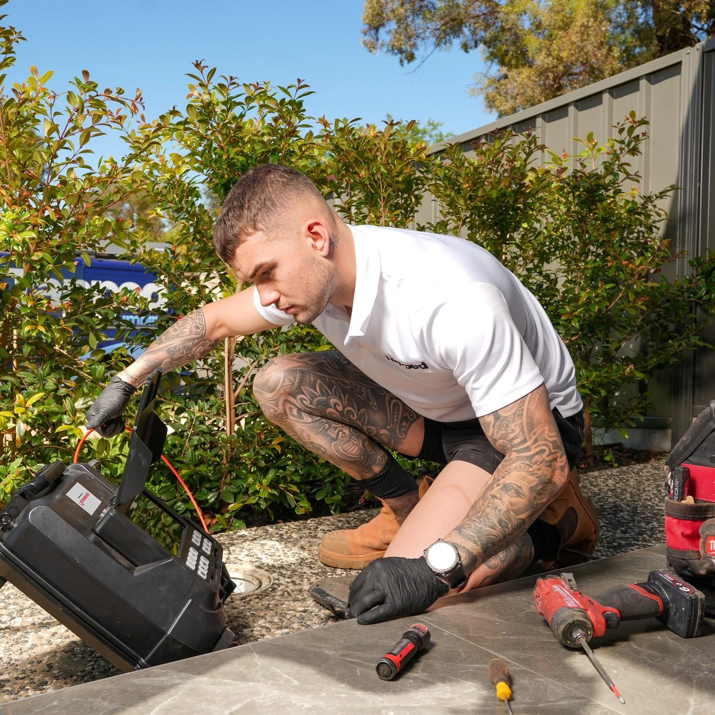 Some highlights from our most recent content shoot with @tappedplumbing 
.
.
.
For any enquiries, please contact us at:
pensoncreative@gmail.com