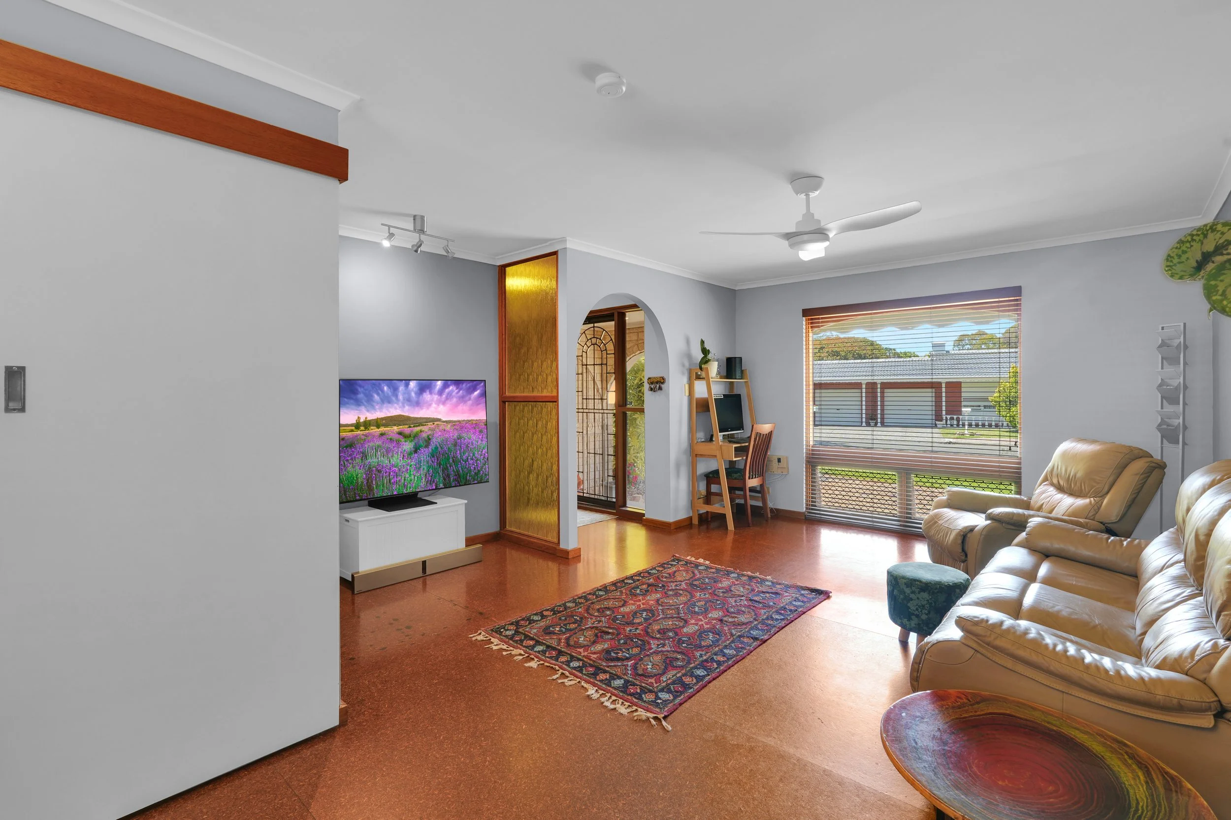 4 Carole Crescent - WEBRES-12.jpg