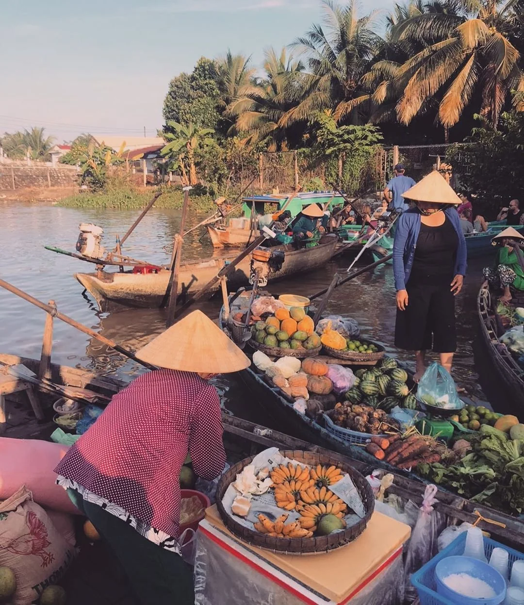 Mekong Cai Rang Floating Market 3.jpg