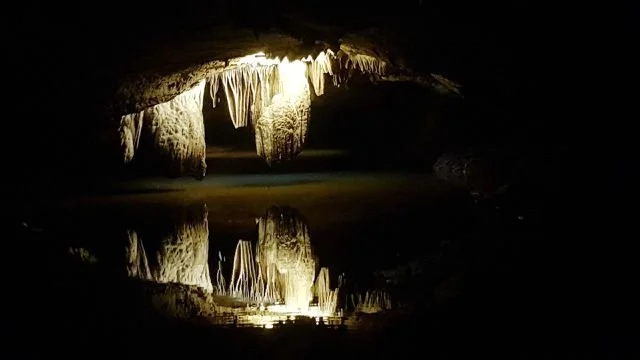 Ninh Binh Galaxy Grotto5.jpg