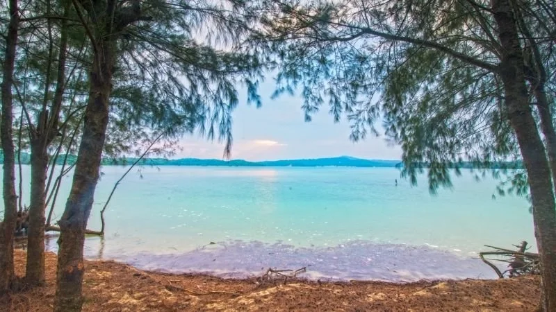 Halong Bay Co To Island (4).jpg