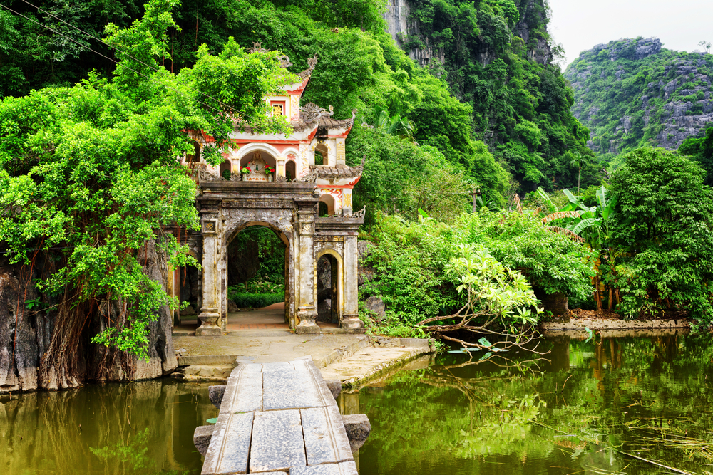 Ninh Binh Bich Dong Pagoda.png