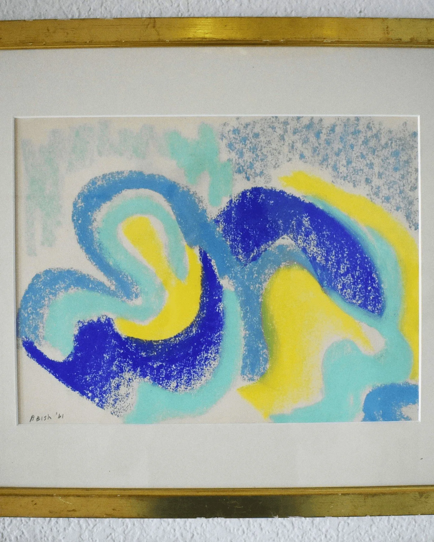 Mid-century abstract with documented gallery history. Pastel on paper. Brooklyn, 1961. 💙 🩵 💛 

#vintageart #abstractart #ruedesmuses #newyorkschool #midcenturyart