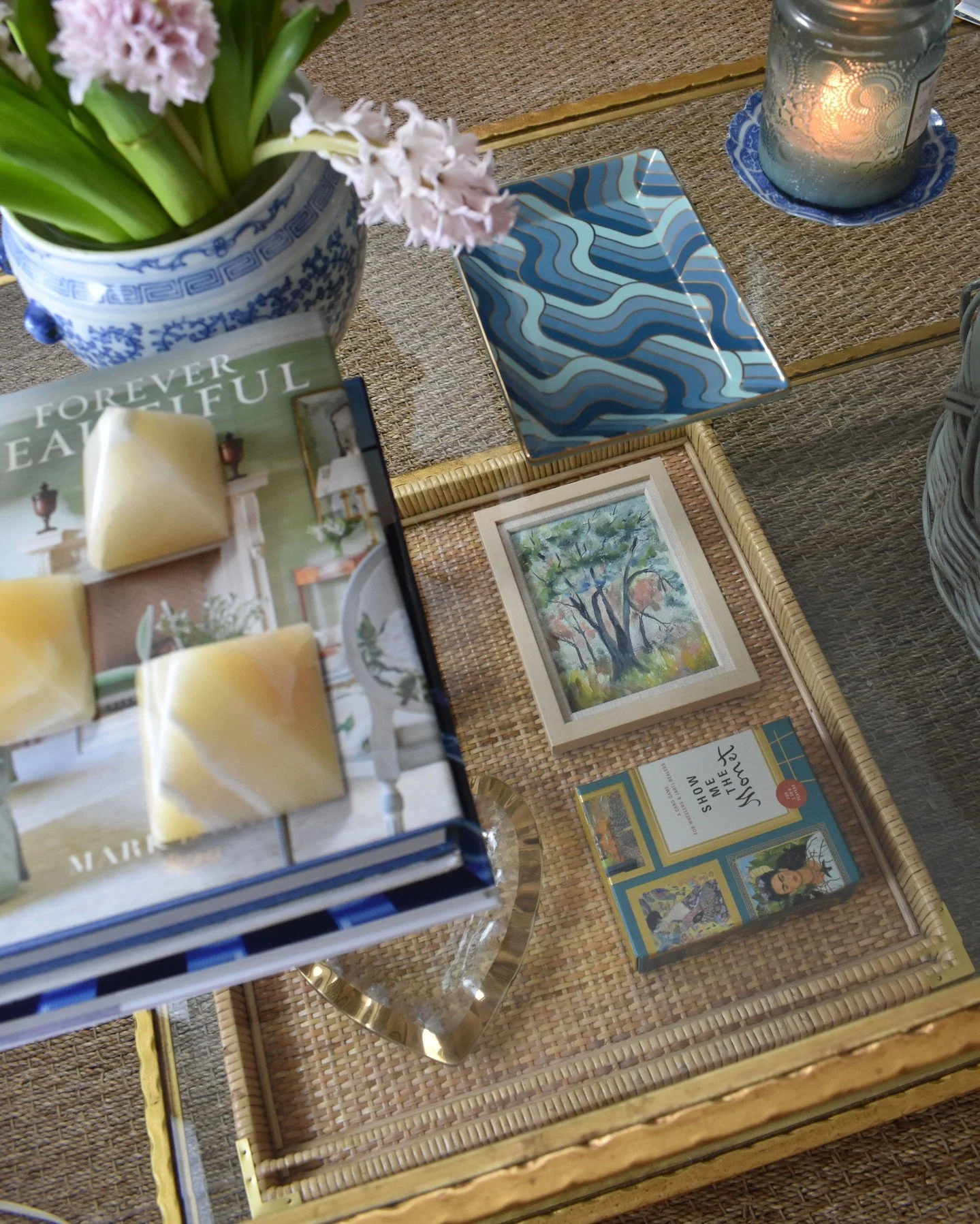 Who says a painting has to be on the wall? This petite piece is a great addition to a curated coffee table tray. 💙 

Keep Tall #2
Oil on board 6.5 W x 8.5 H
$310

Link in bio to shop.