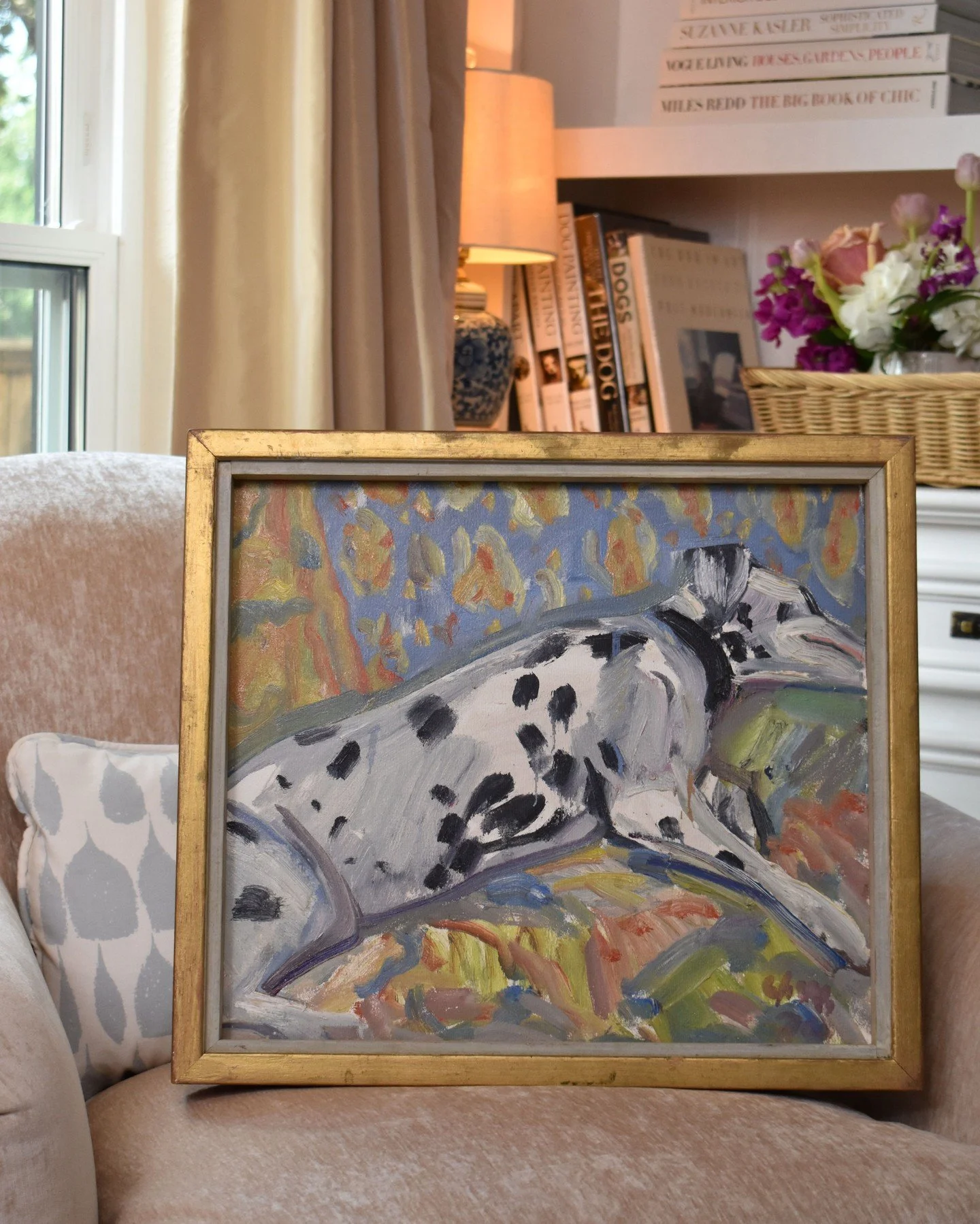 Lazy dog days make for great animal portraits! Loose brushwork with lots of personality. The kind of piece that makes you smile every time you see it. 🐶 

Available now in original vintage frame.