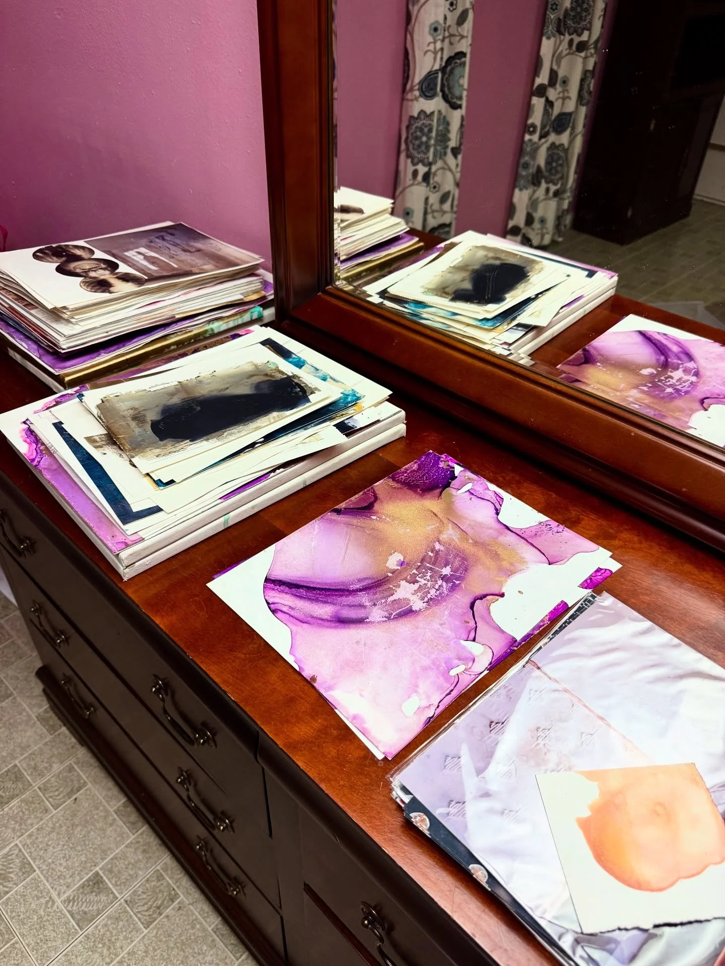 Spent the whole last day of 2025 resting. Going into 2025 hydrating and indoors and with my 12 step peeps and having deleted the dating apps and with piles of art to send out into the world.