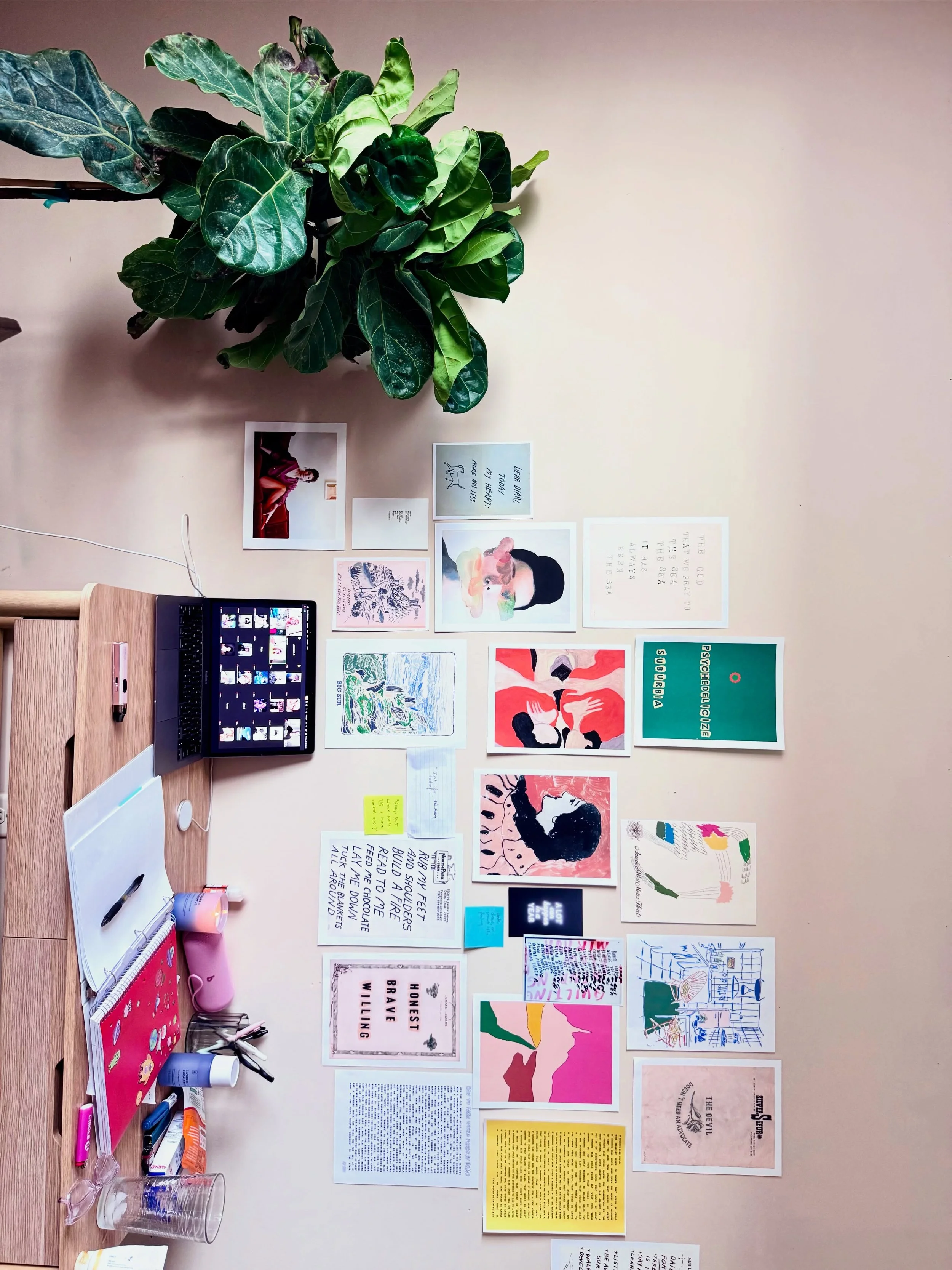 Don&rsquo;t have a lot of stuff after the flee-fest last year BUT still enjoying jazzing up the new artist studio. Thanks for the kind emails about the new DBT substack to those who sent them. 🤍 Today is a happier one!

Art inspo wall credits are mo