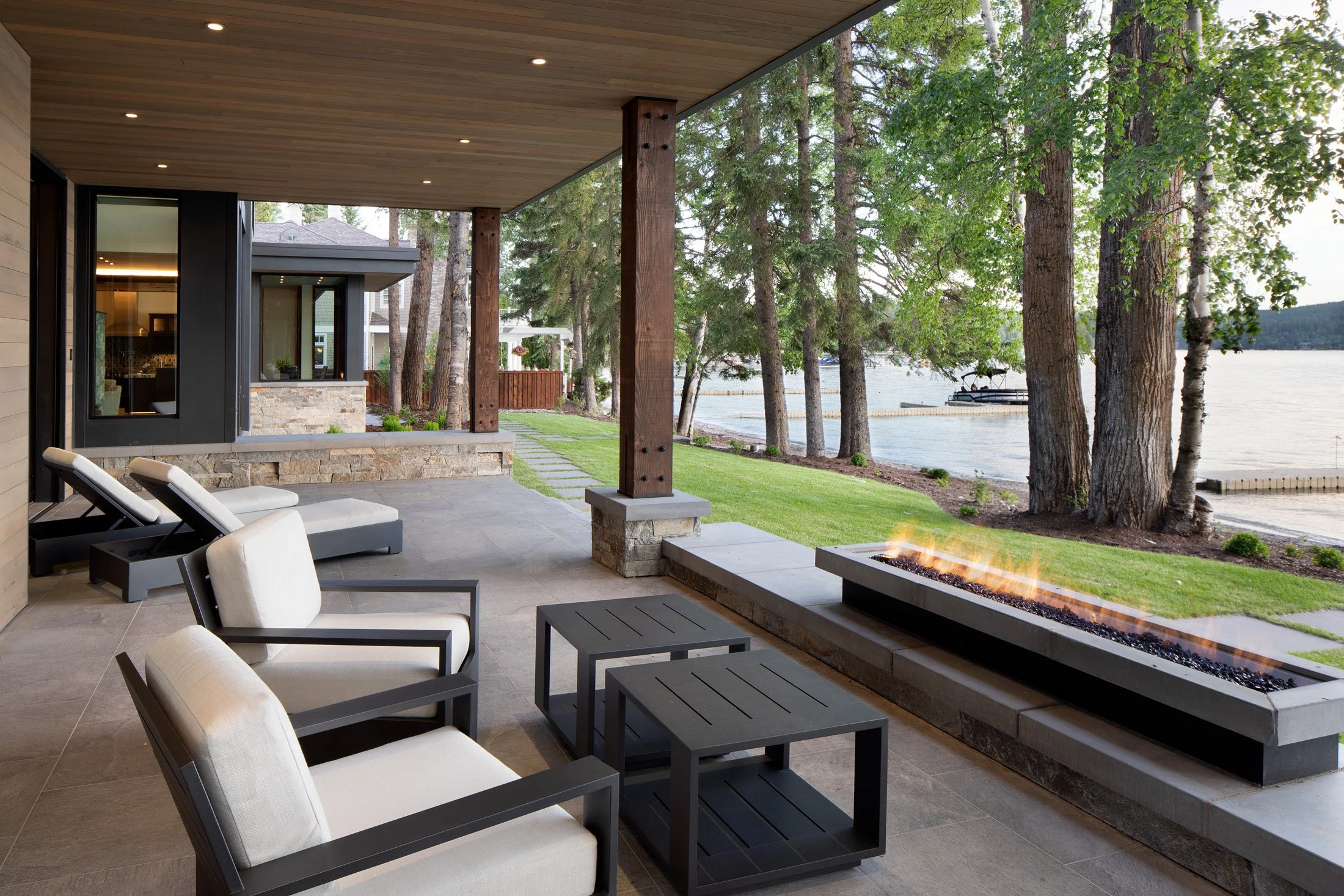 WhitefishLakeHouse_Ext_0256_JpegWebPortfolio.jpg
