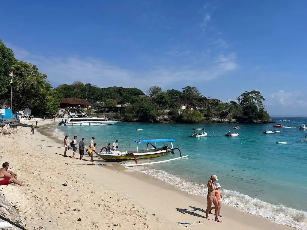Mushroom Bay Nusa Lembongan Bali