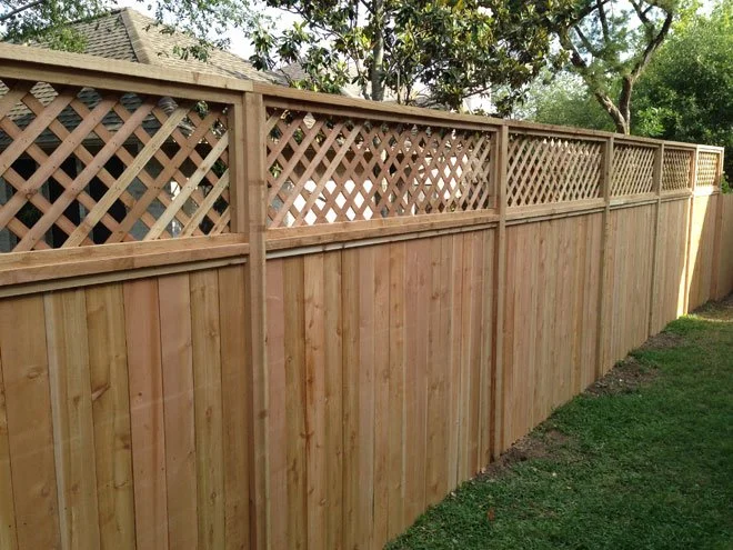 cedar-privacy-fence-with-lattice-w.jpg
