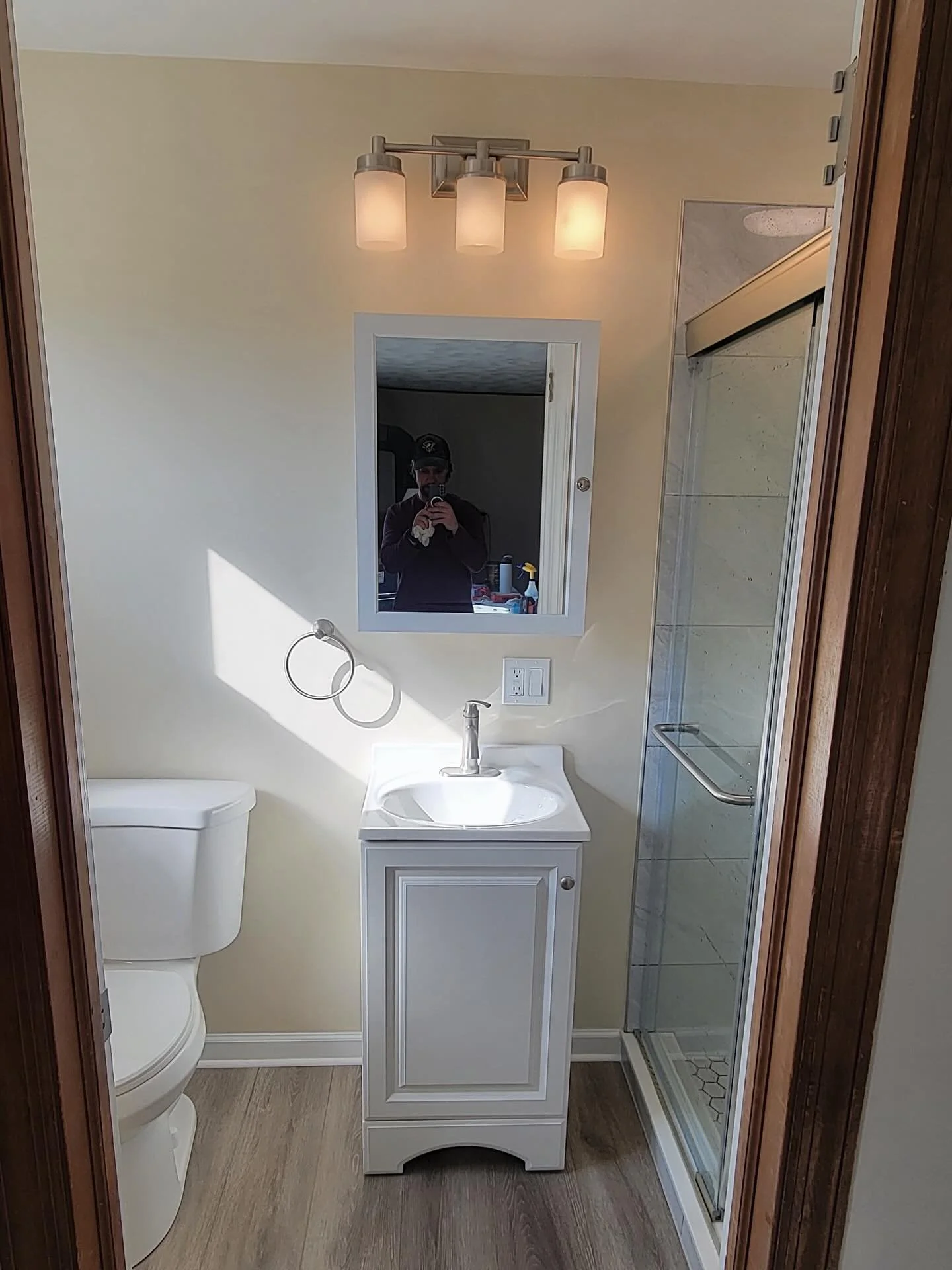 Not just a mirror selfie &hellip; but with a bathroom this beautiful we couldn&rsquo;t help it 🤳
Swipe for some before and afters of this bathroom project we&rsquo;ve been working on in Greece!
Our client requested a full double bathroom remodel, wi