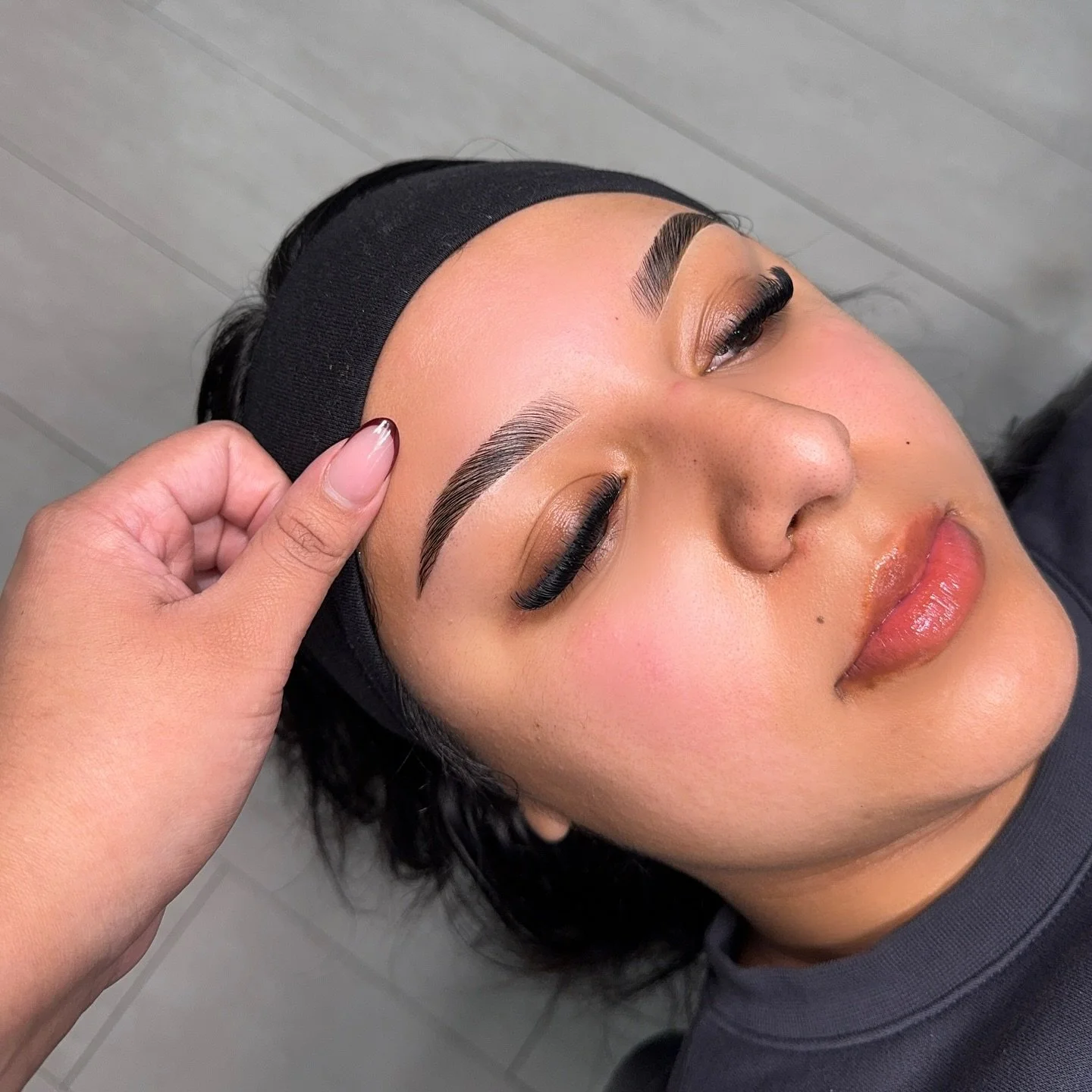 B R O W  L A M I  W I T H  T I N T ✨

Brow lamination system @thuya_nyc 
Precise brushes @hazelbeautyllc 
Brow tints @bronsunusa 

#woodlandbrows #browsbrowsbrows #browlami #browtinting #hybridtint #browshaping #sacramentobrowartist #sacramentobeauty