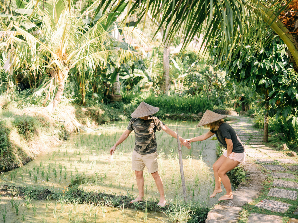 Going overseas? Your travel checklist should include your gut health.