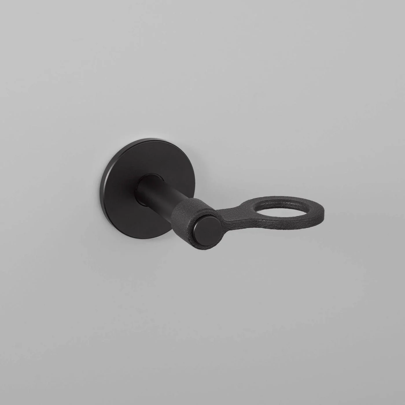 bp_cast_soap_holder_single_welders_black_a1_web.jpg