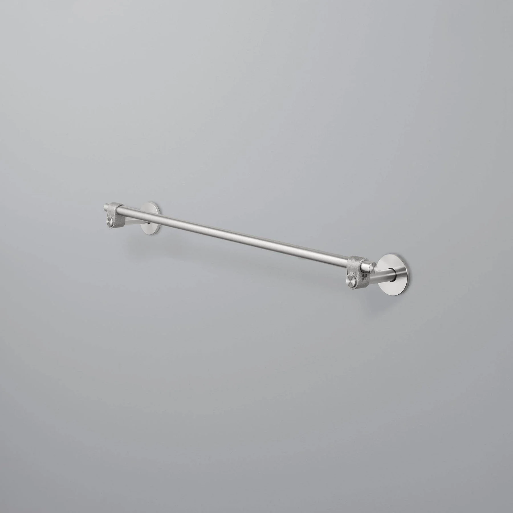 bp_cast_towel_rail_medium_steel_a1_web.jpg