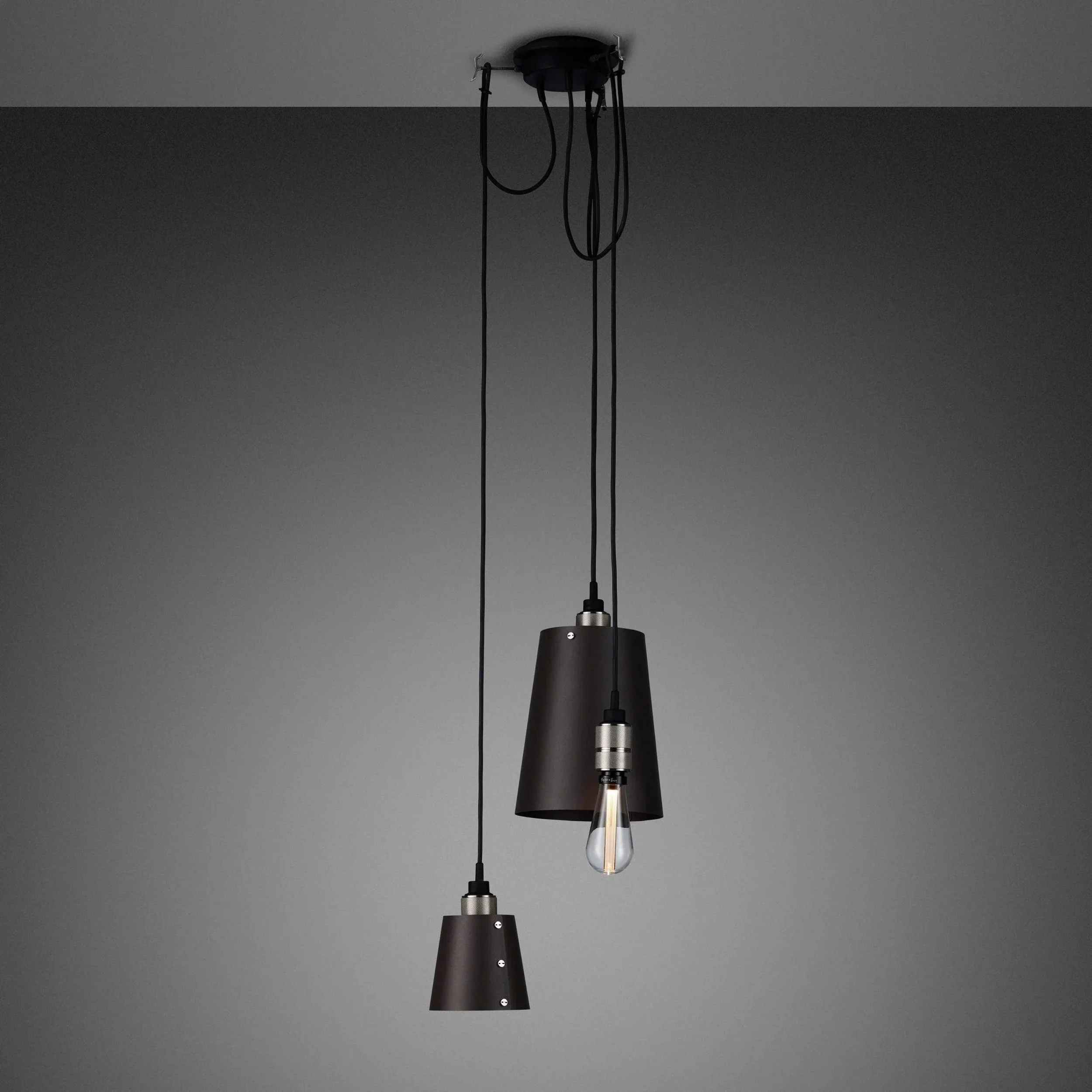 candelabru-hooked-3-0-mix-graphite-buster-and-punch-paris14a-ro-3.jpg