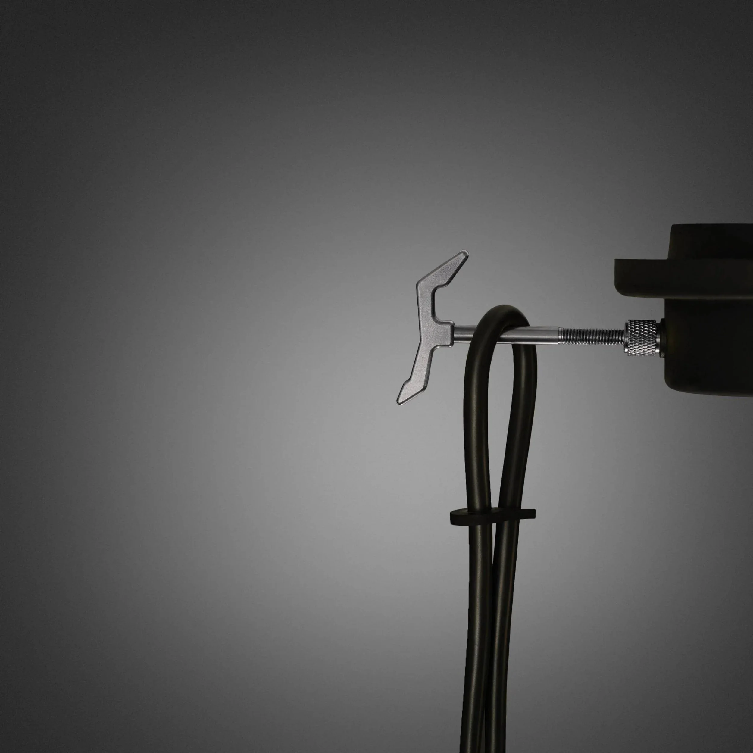 candelabru-hooked-3-0-mix-graphite-buster-and-punch-paris14a-ro-12.jpg