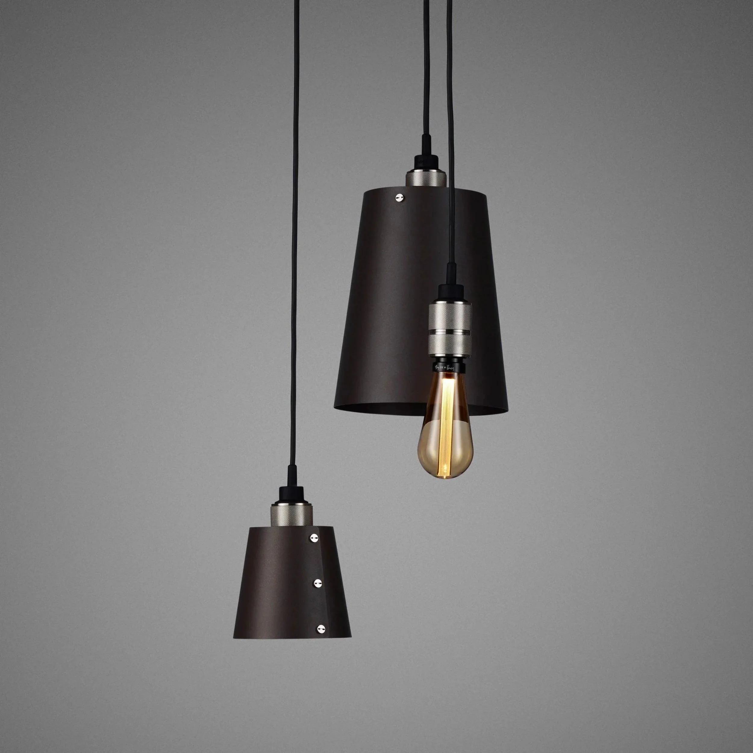candelabru-hooked-3-0-mix-graphite-buster-and-punch-paris14a-ro-13.jpg