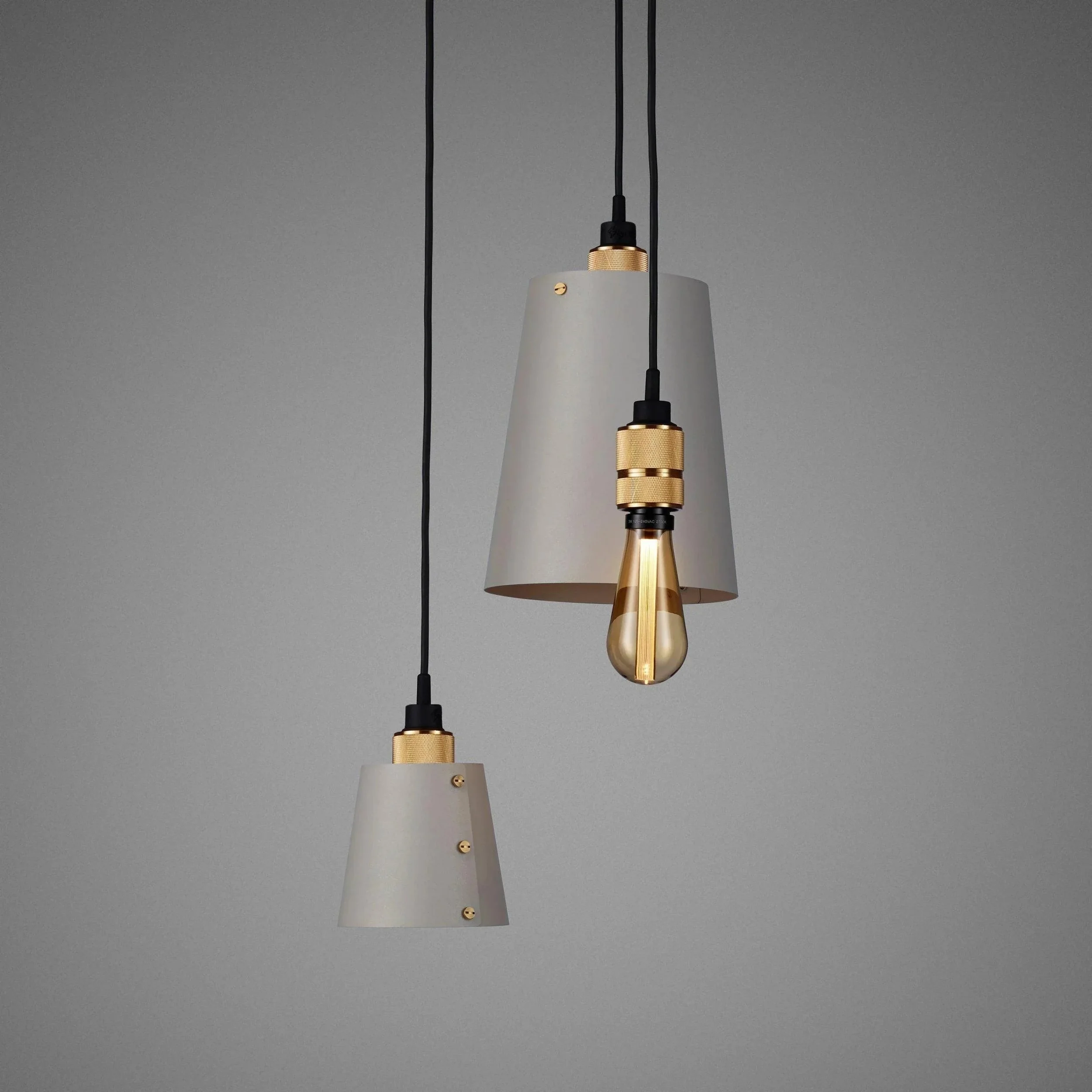candelabru-hooked-3-0-mix-stone-buster-and-punch-paris14a-ro-5.jpg