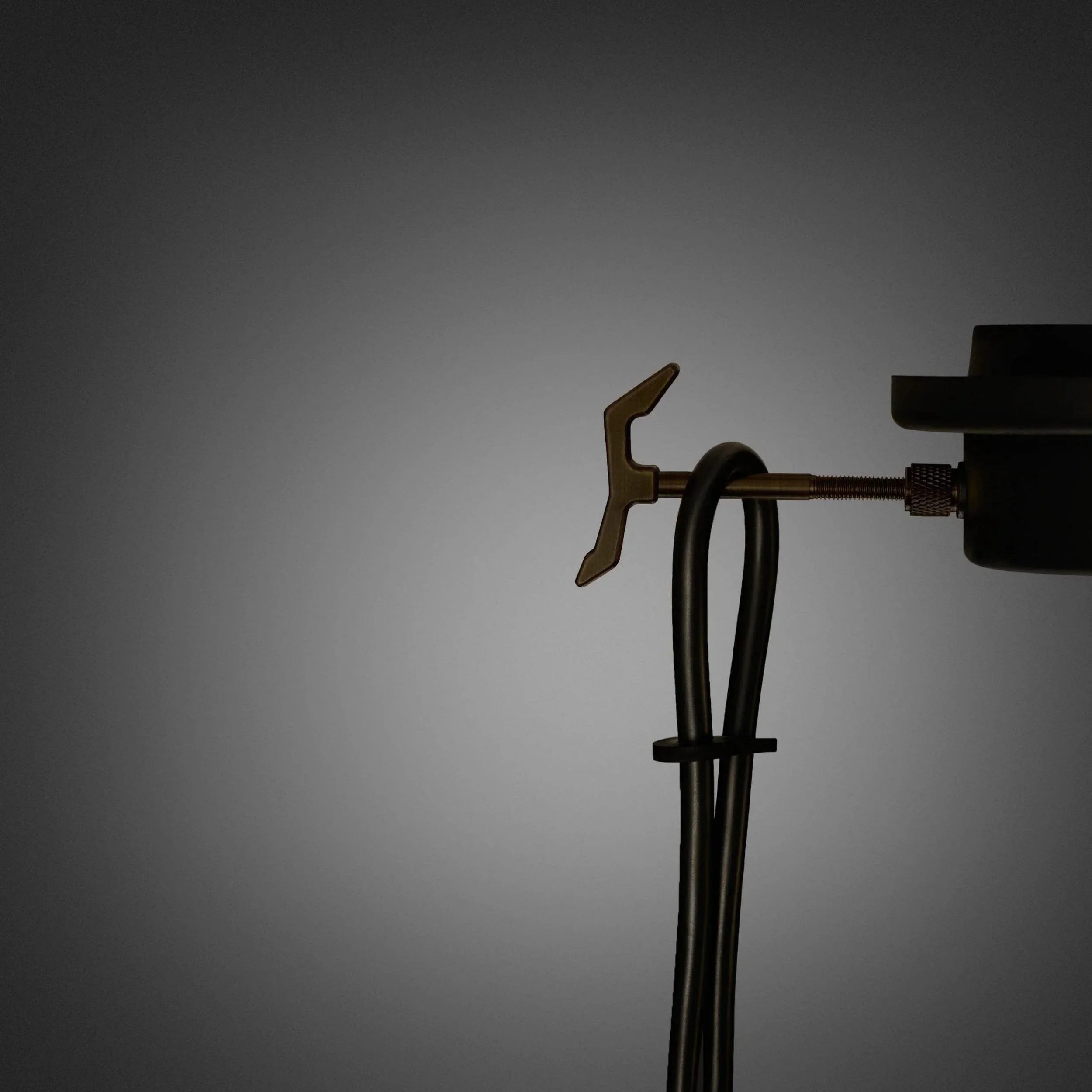 candelabru-hooked-3-0-mix-stone-buster-and-punch-paris14a-ro-10.jpg