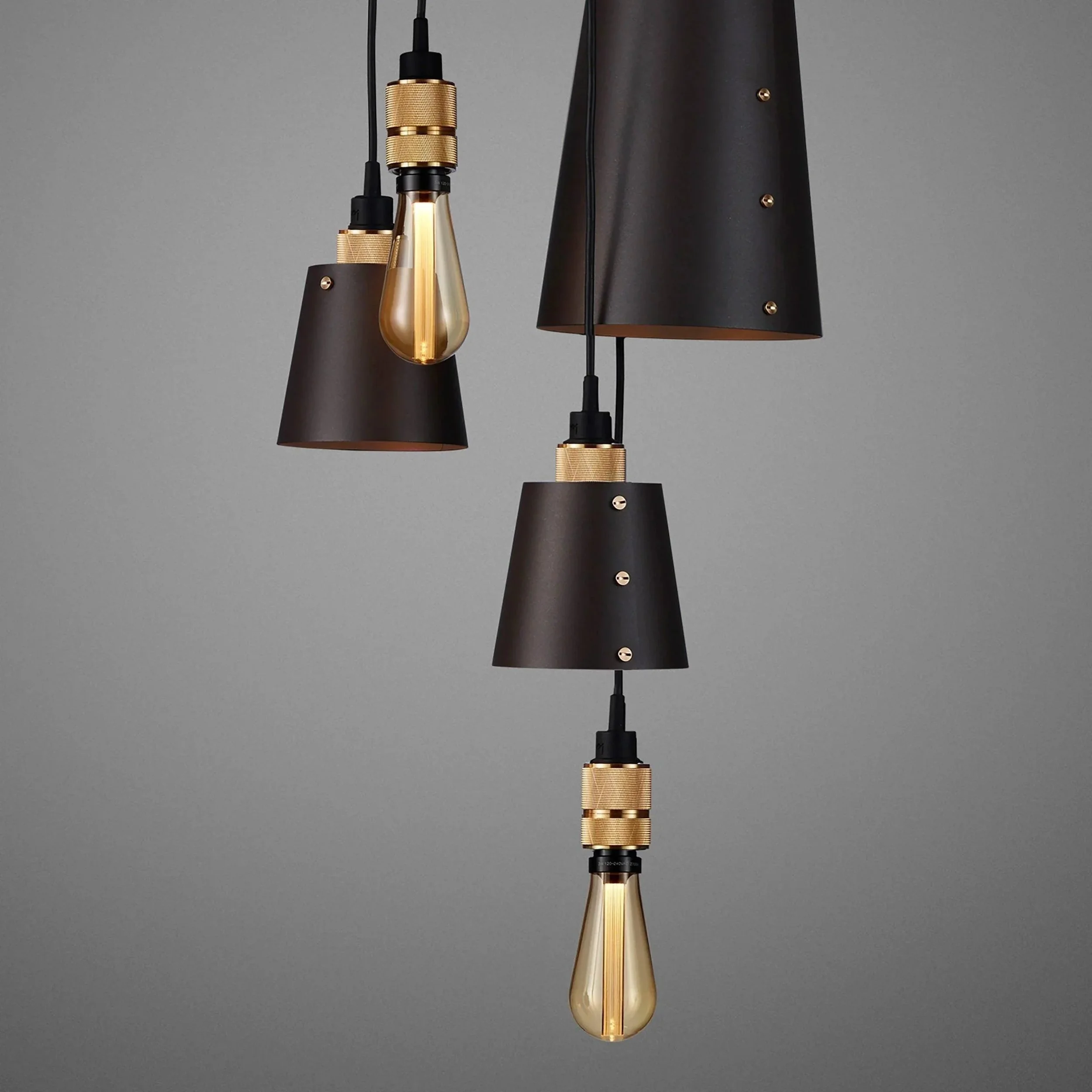 candelabru-hooked-6-0-mix-graphite-buster-and-punch-paris14a-ro-6.jpg