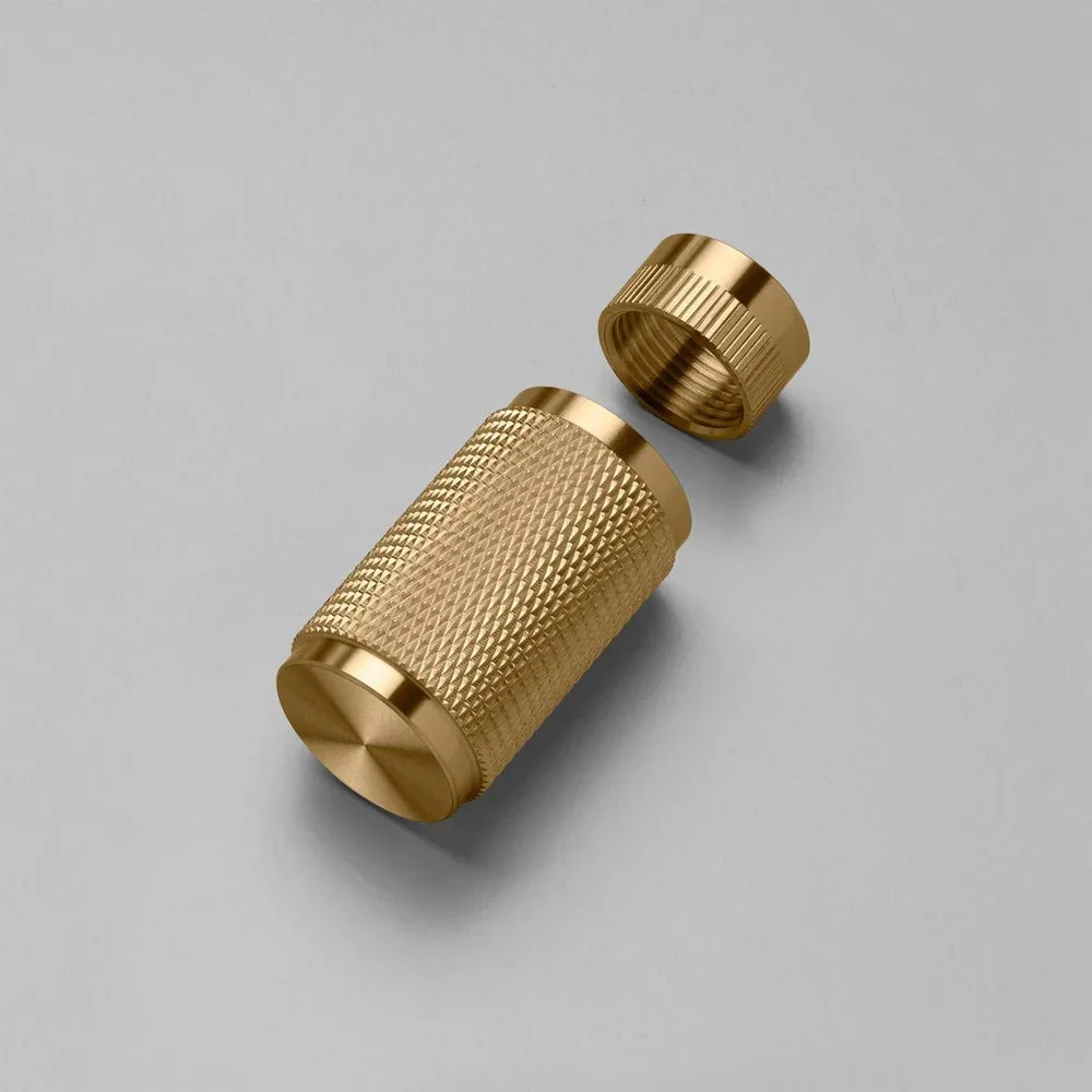 eu_electricity_1g_dimmer_details_kit_brass_web.webp