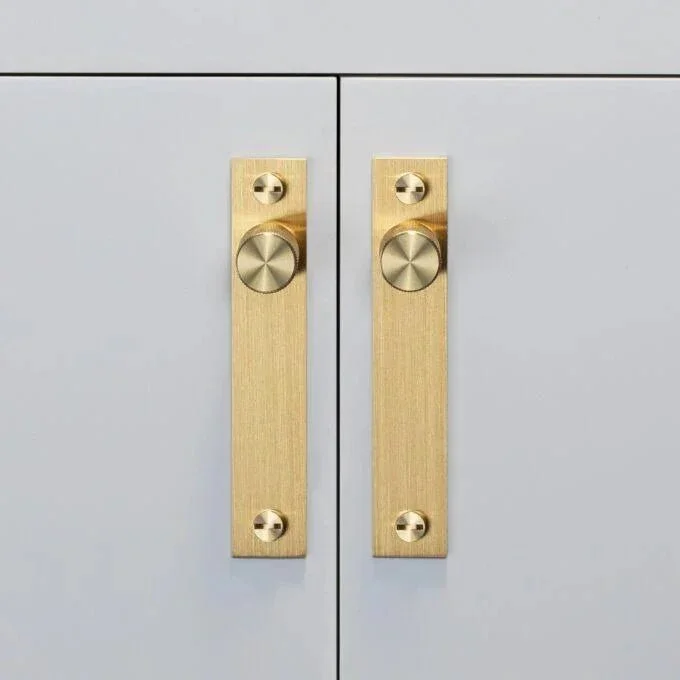 set-de-manere-tip-buton-pentru-dulap-cu-placa-cross-buster-and-punch-paris14a-ro-4.jpg