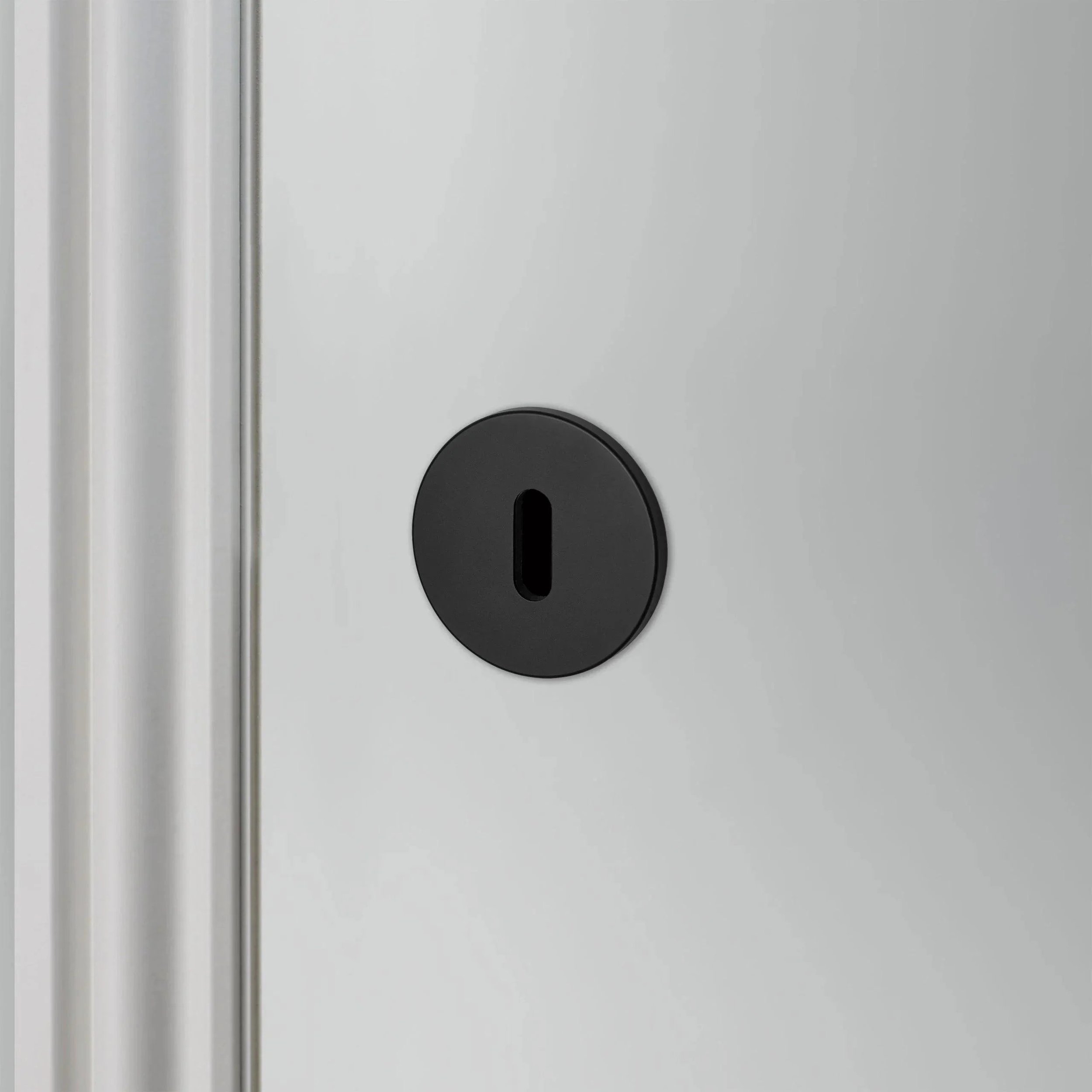 set-capace-pentru-gaura-de-cheie-key-escutcheon-buster-and-punch-paris14a-ro-6.jpg