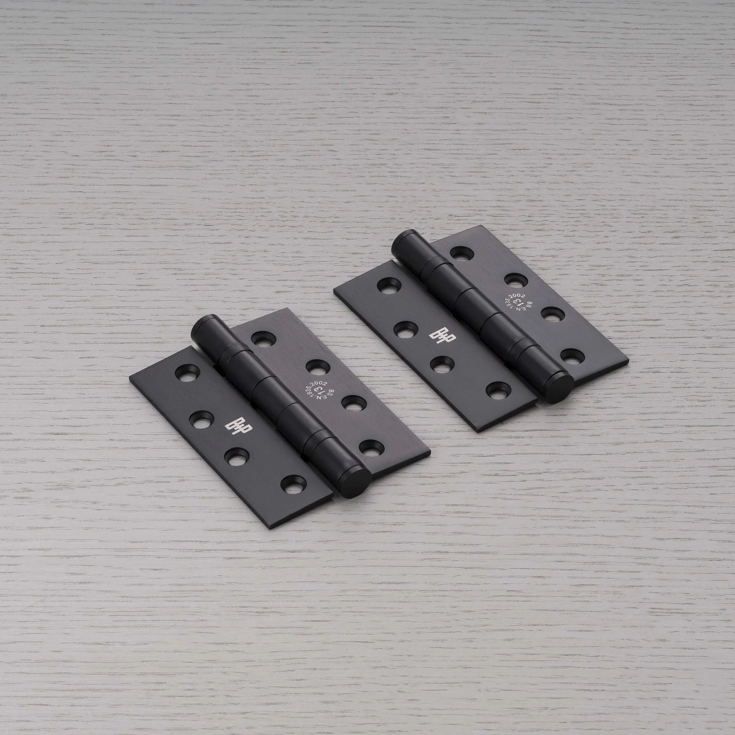set-de-balamale-102-x-76-x-3-mm-buster-and-punch-paris14a-ro-5.jpg