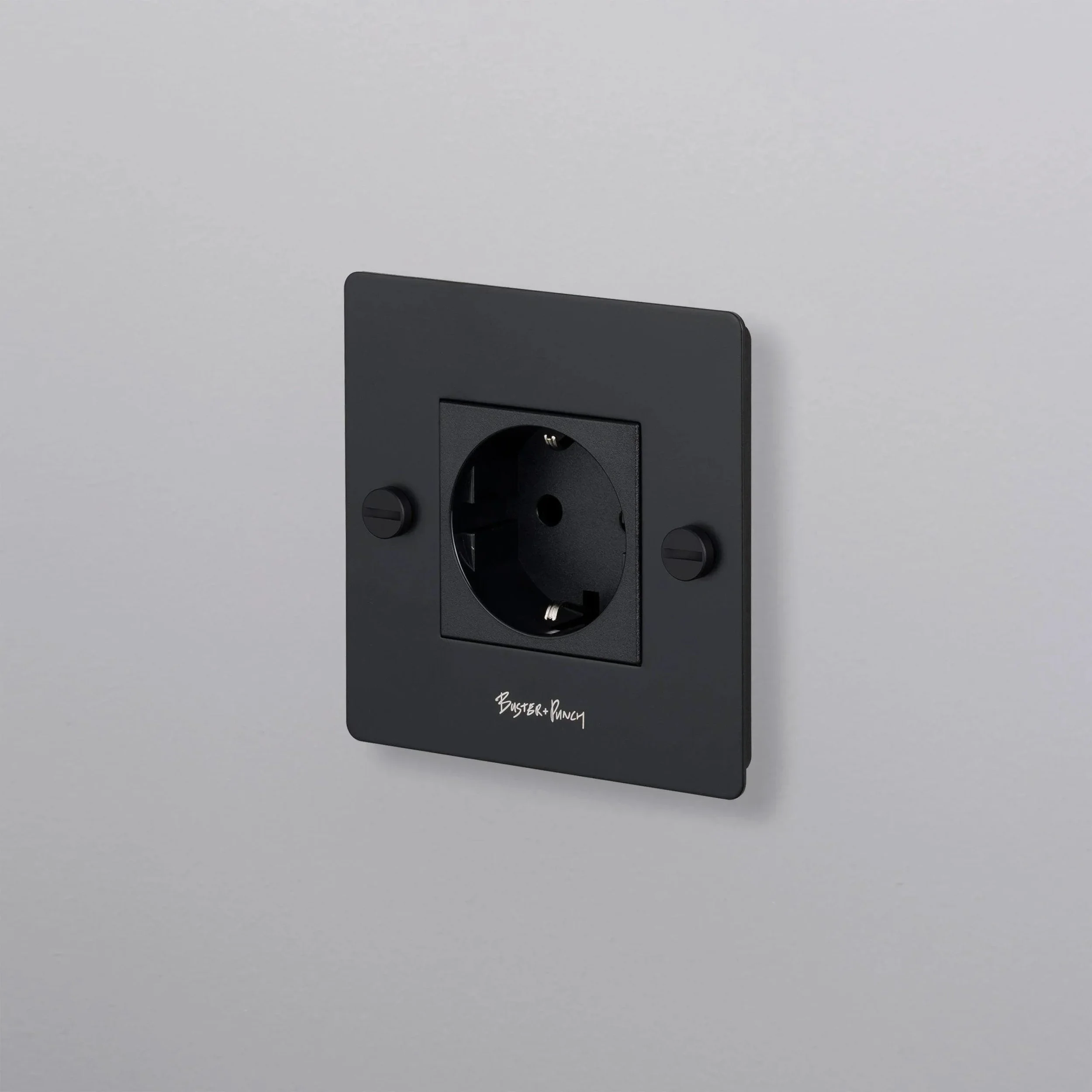 priza-schuko-1g-tip-f-placa-metalica-buster-and-punch-paris14a-ro-1.jpg