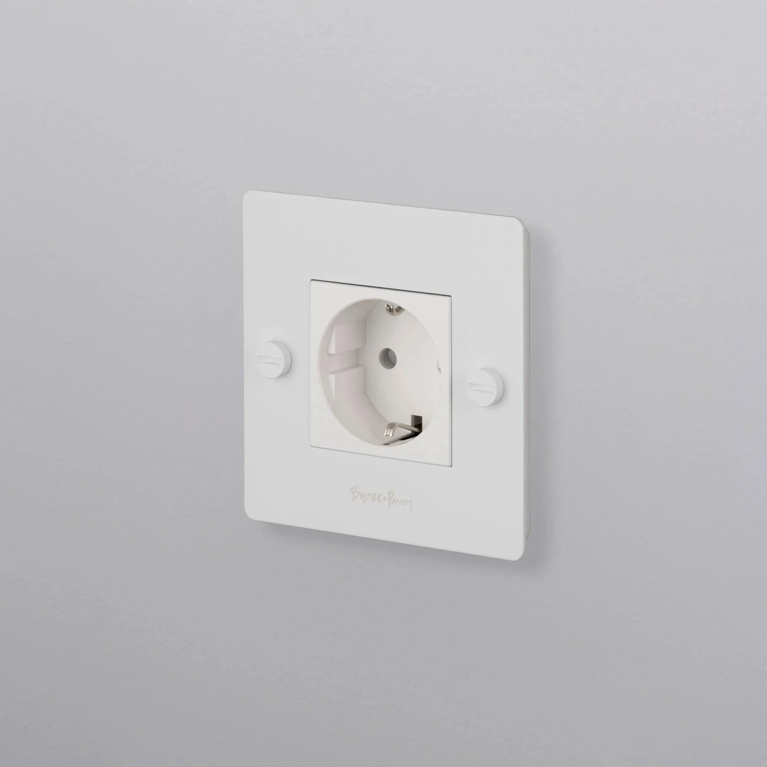 priza-schuko-1g-tip-f-placa-metalica-buster-and-punch-paris14a-ro-9.jpg